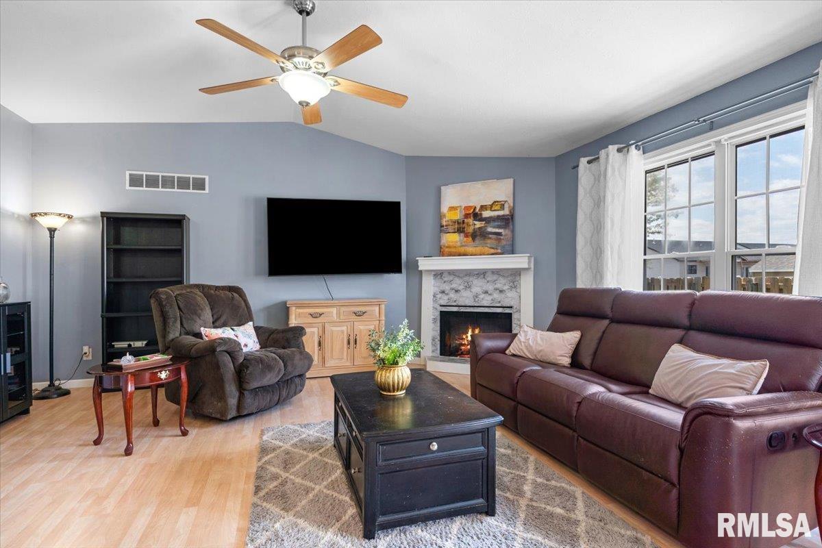 2919 S Meadowbrook Road #13, Springfield, Illinois image 6