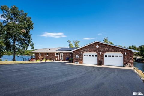 Homes For Sale - 622 Dongola Court<br/> Williamson County, Creal Springs, IL 62922