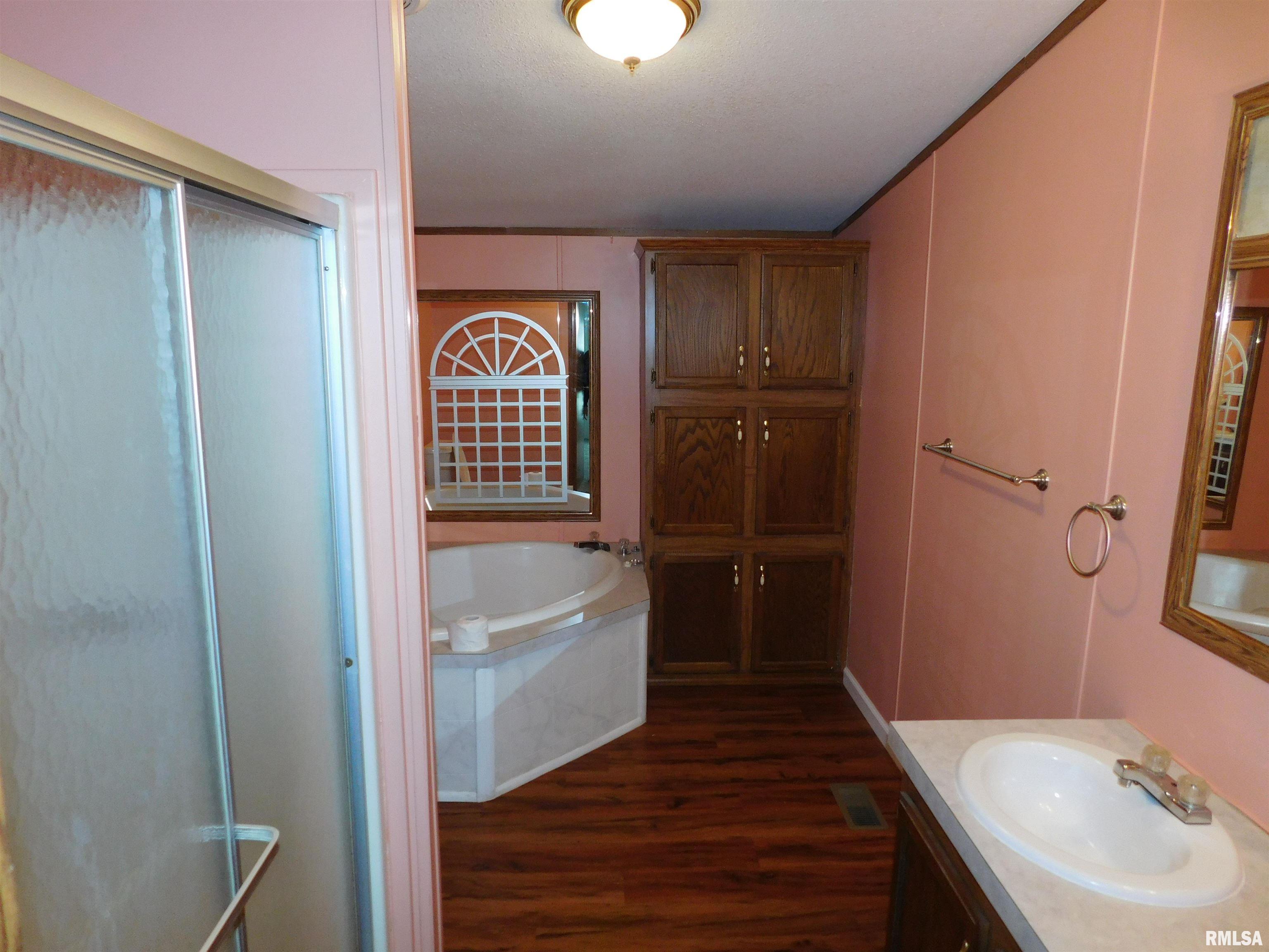 403 E Sycamore Street, Kinmundy, Illinois image 12