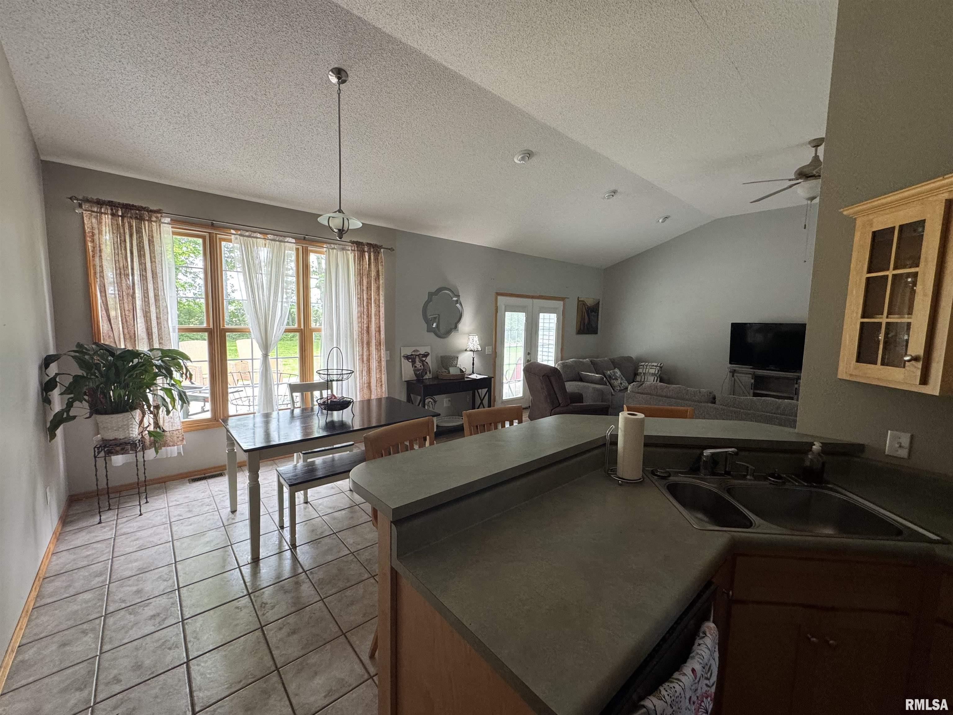 3621 Andrews Court, Salem, Illinois image 10