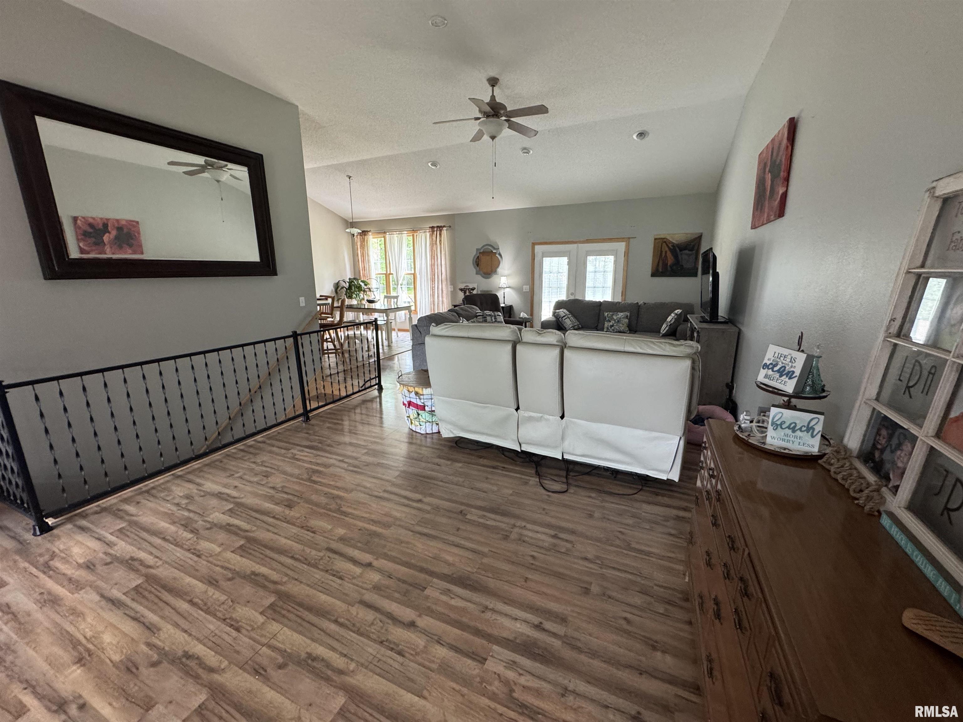3621 Andrews Court, Salem, Illinois image 9