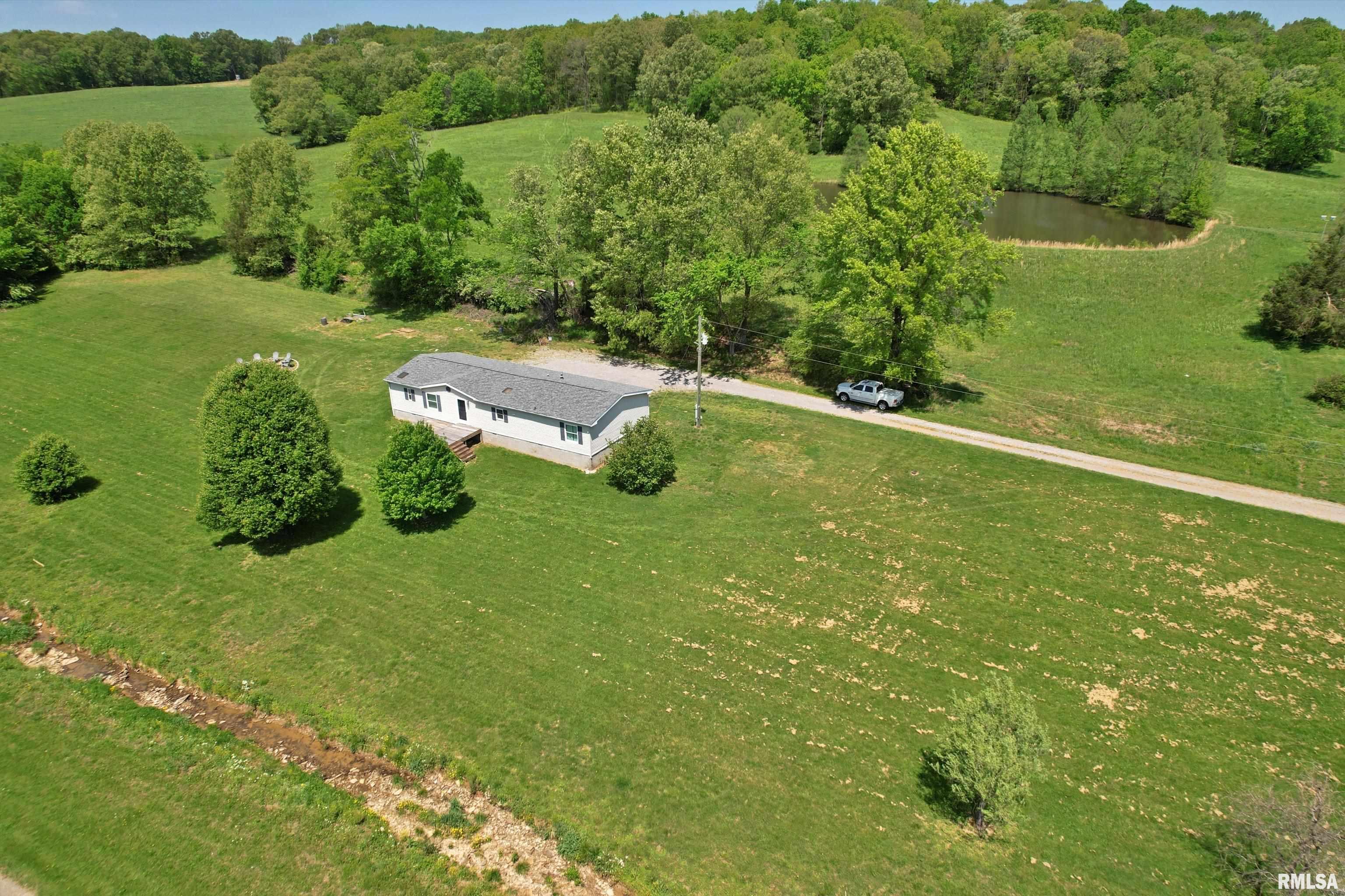 8065 E State Route 146 Highway, Grantsburg, Illinois image 37