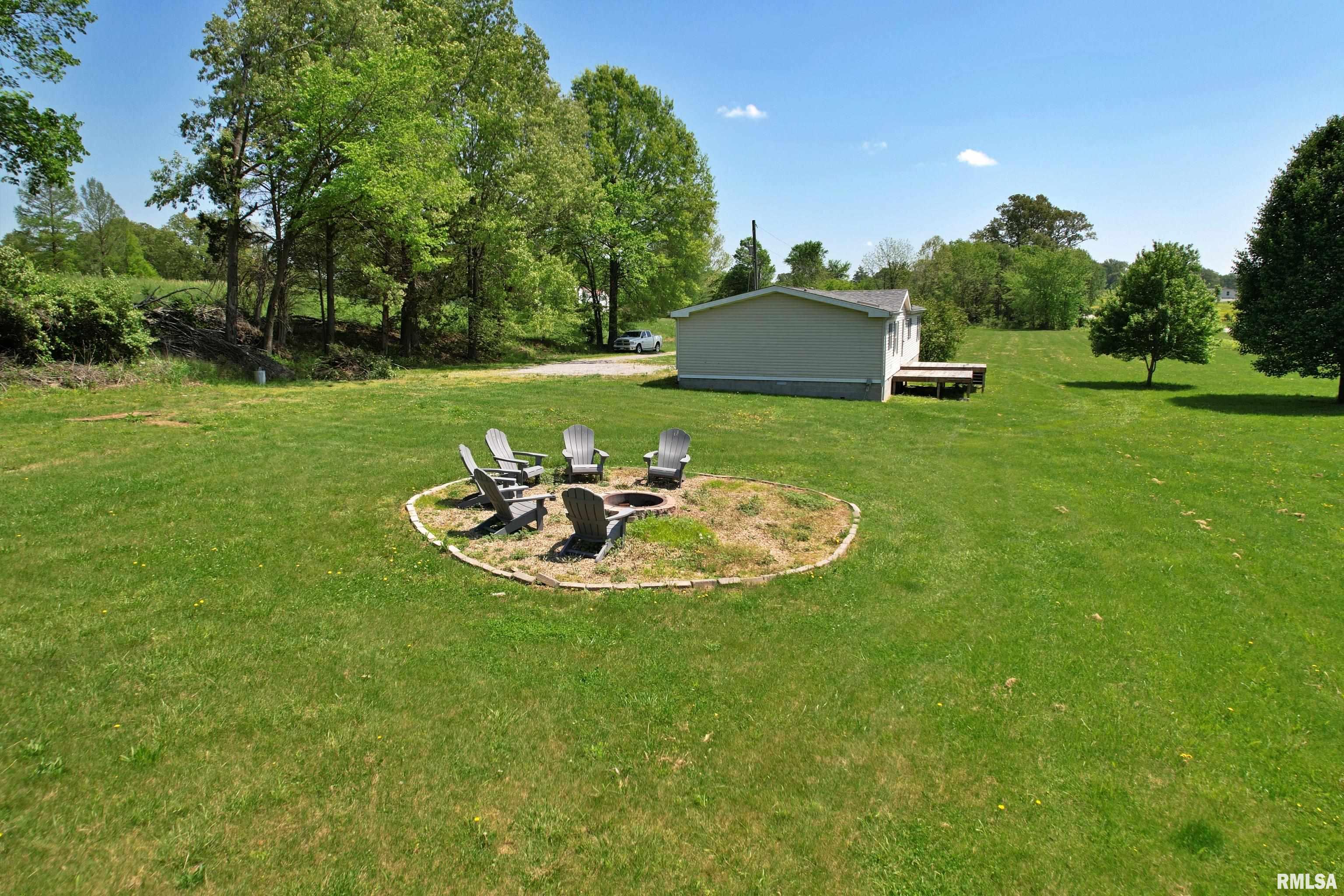 8065 E State Route 146 Highway, Grantsburg, Illinois image 34