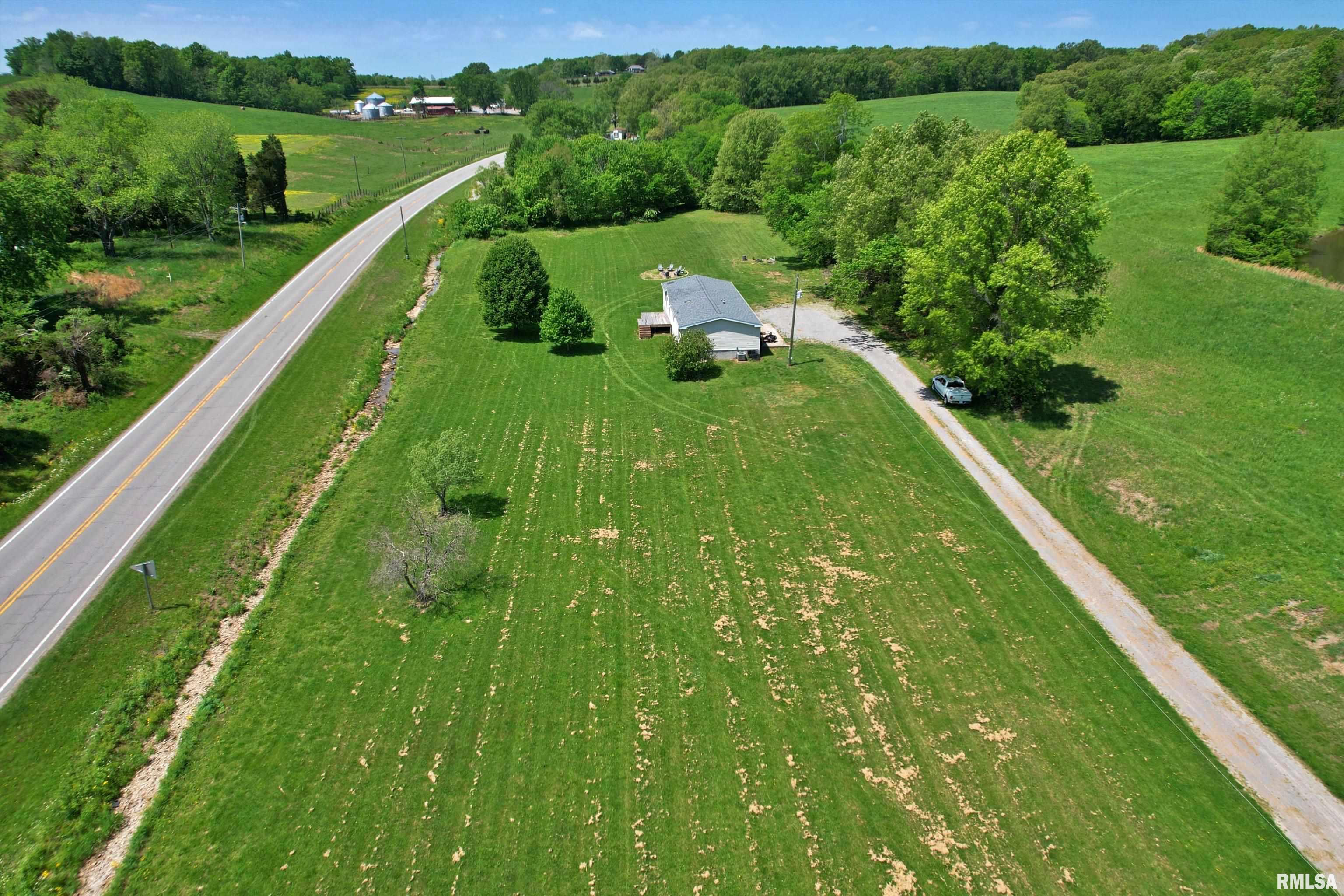 8065 E State Route 146 Highway, Grantsburg, Illinois image 39