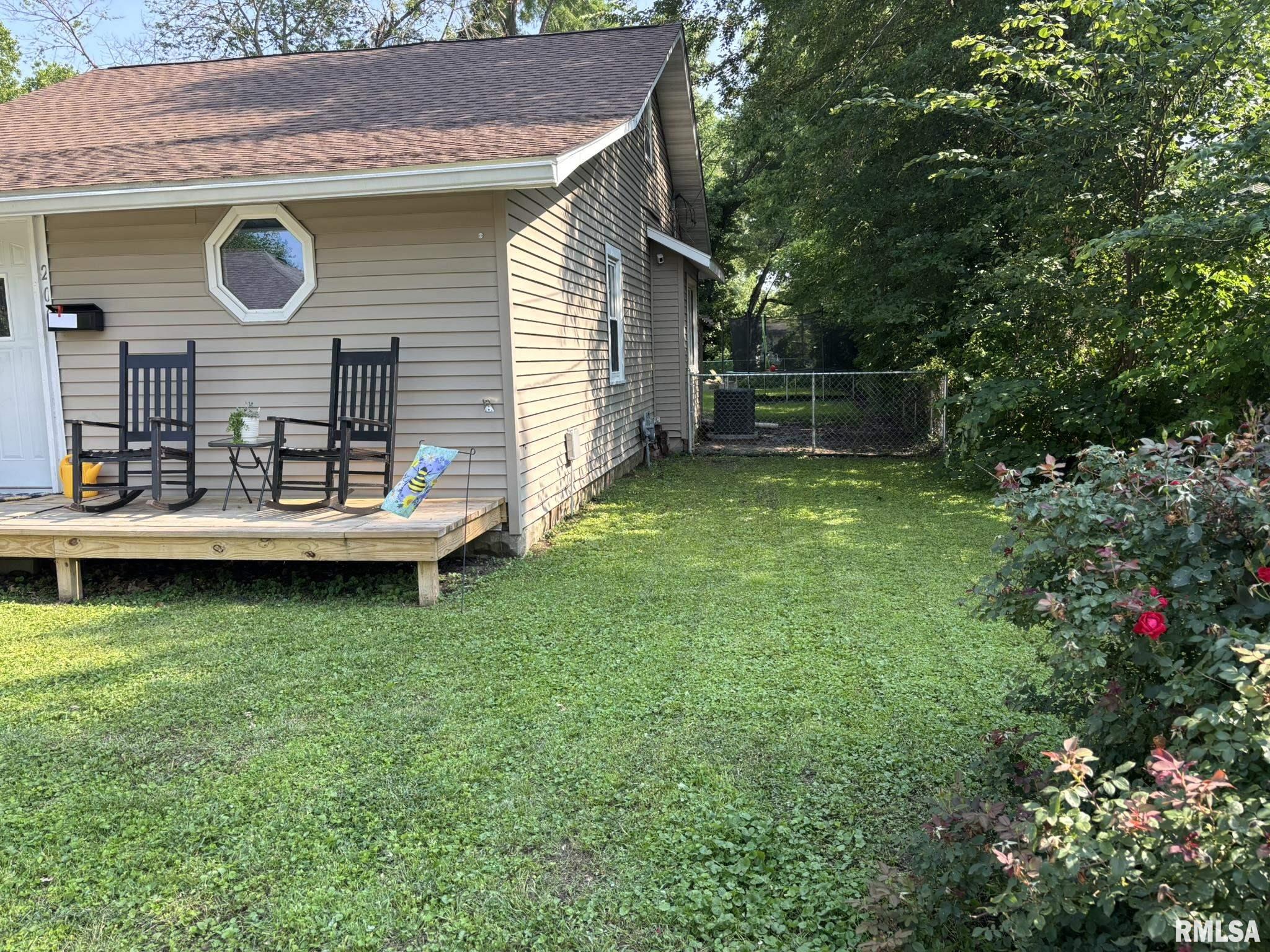 206 E Reed Street, Benton, Illinois image 4