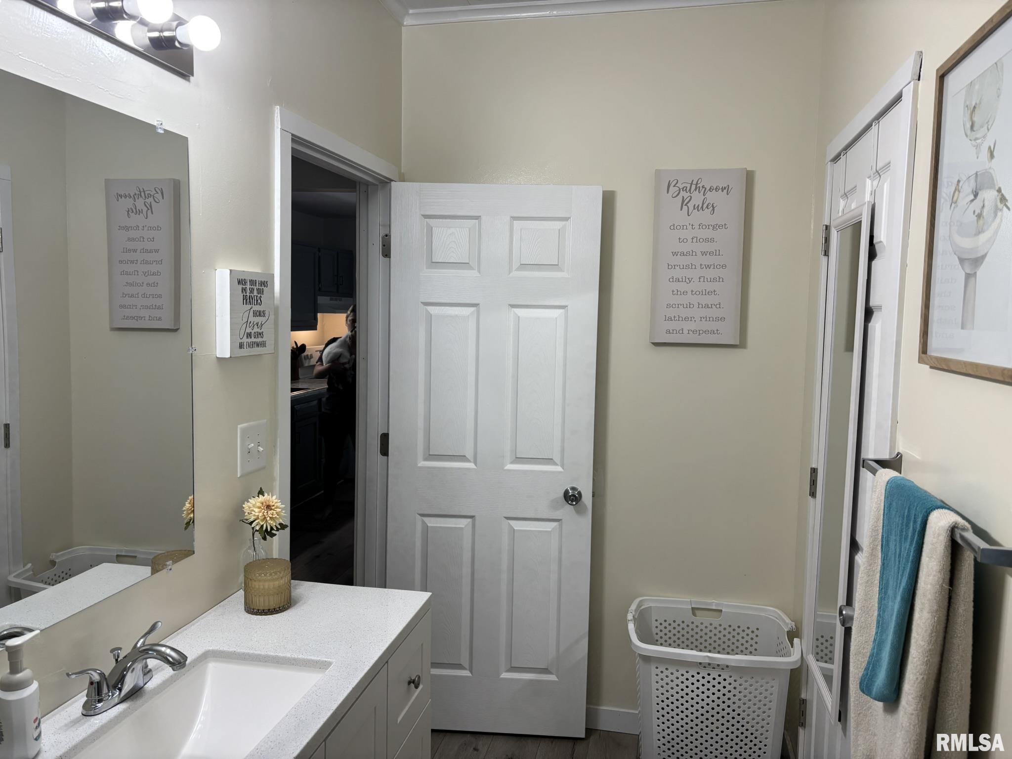 206 E Reed Street, Benton, Illinois image 33