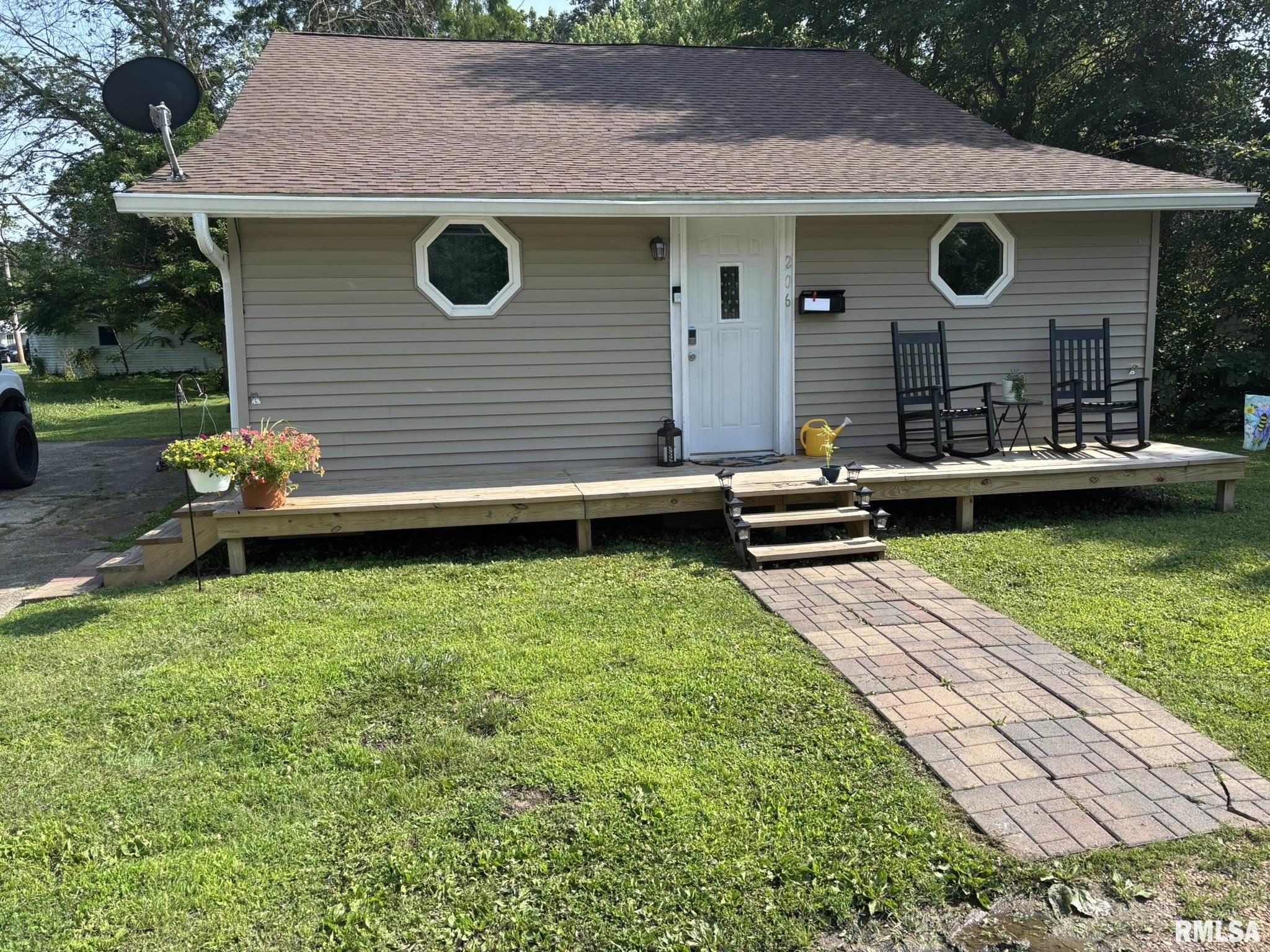 206 E Reed Street, Benton, Illinois image 3