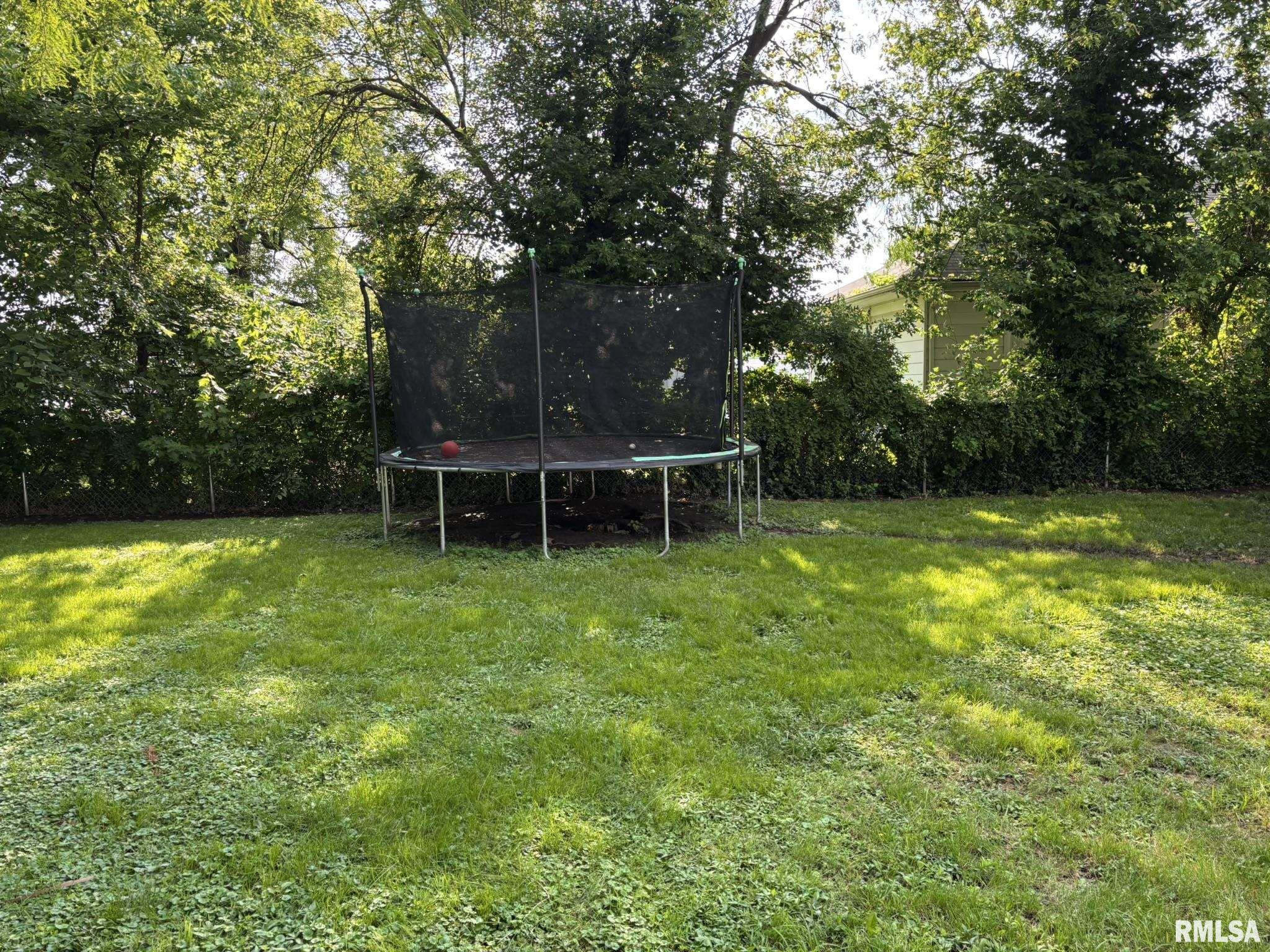 206 E Reed Street, Benton, Illinois image 11