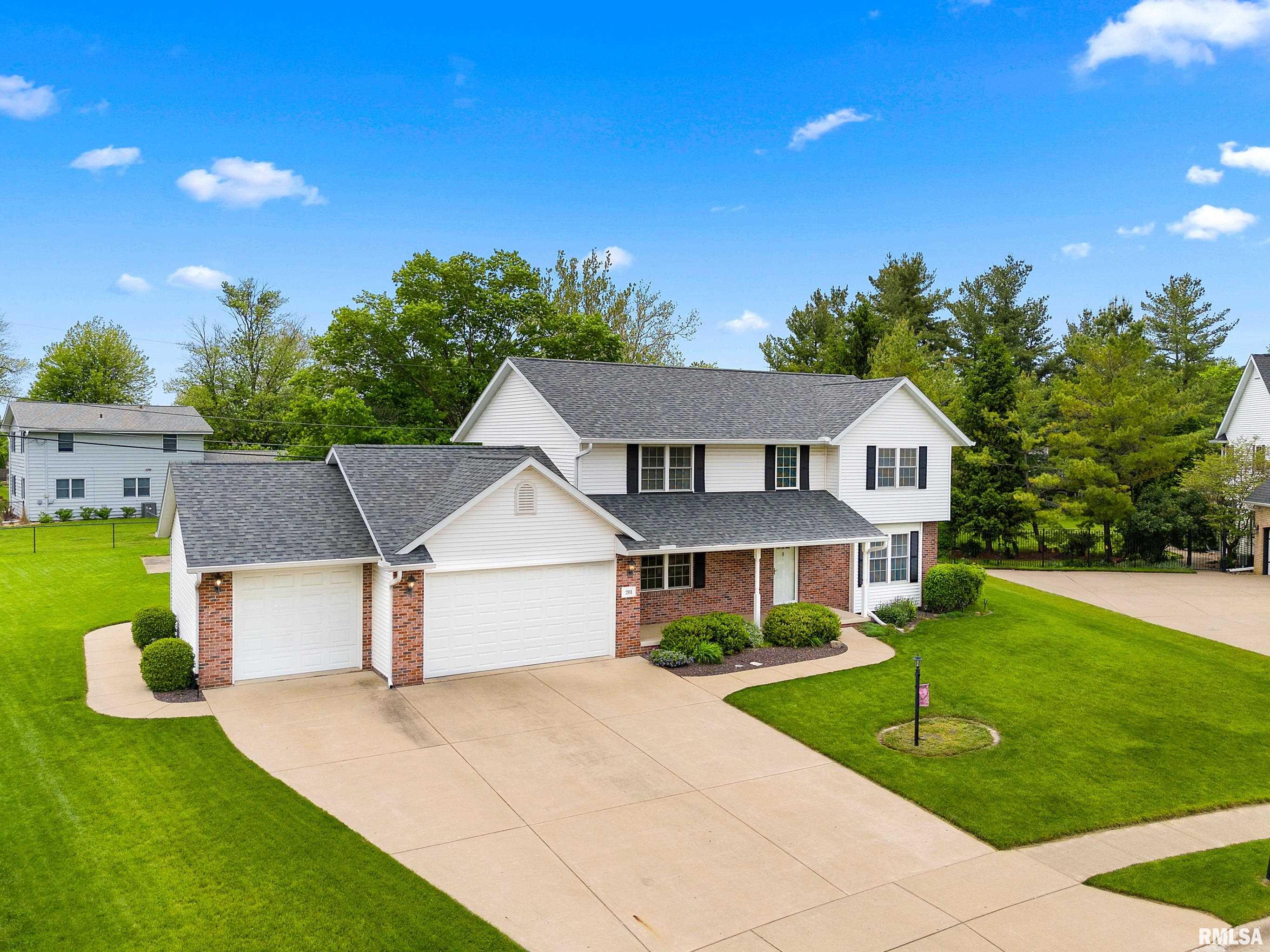 201 Stonecrop Road, Morton, Illinois image 2