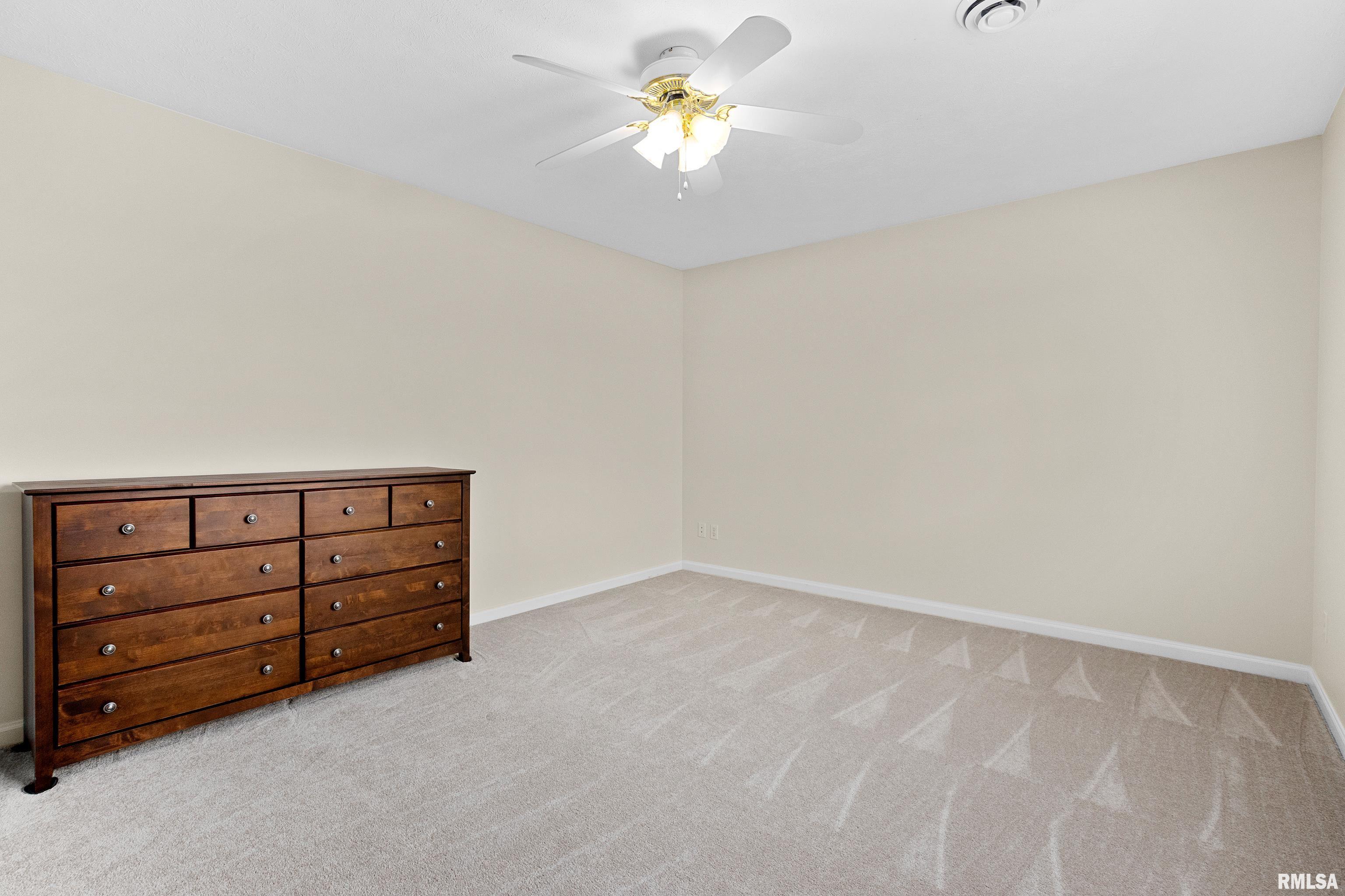 201 Stonecrop Road, Morton, Illinois image 36