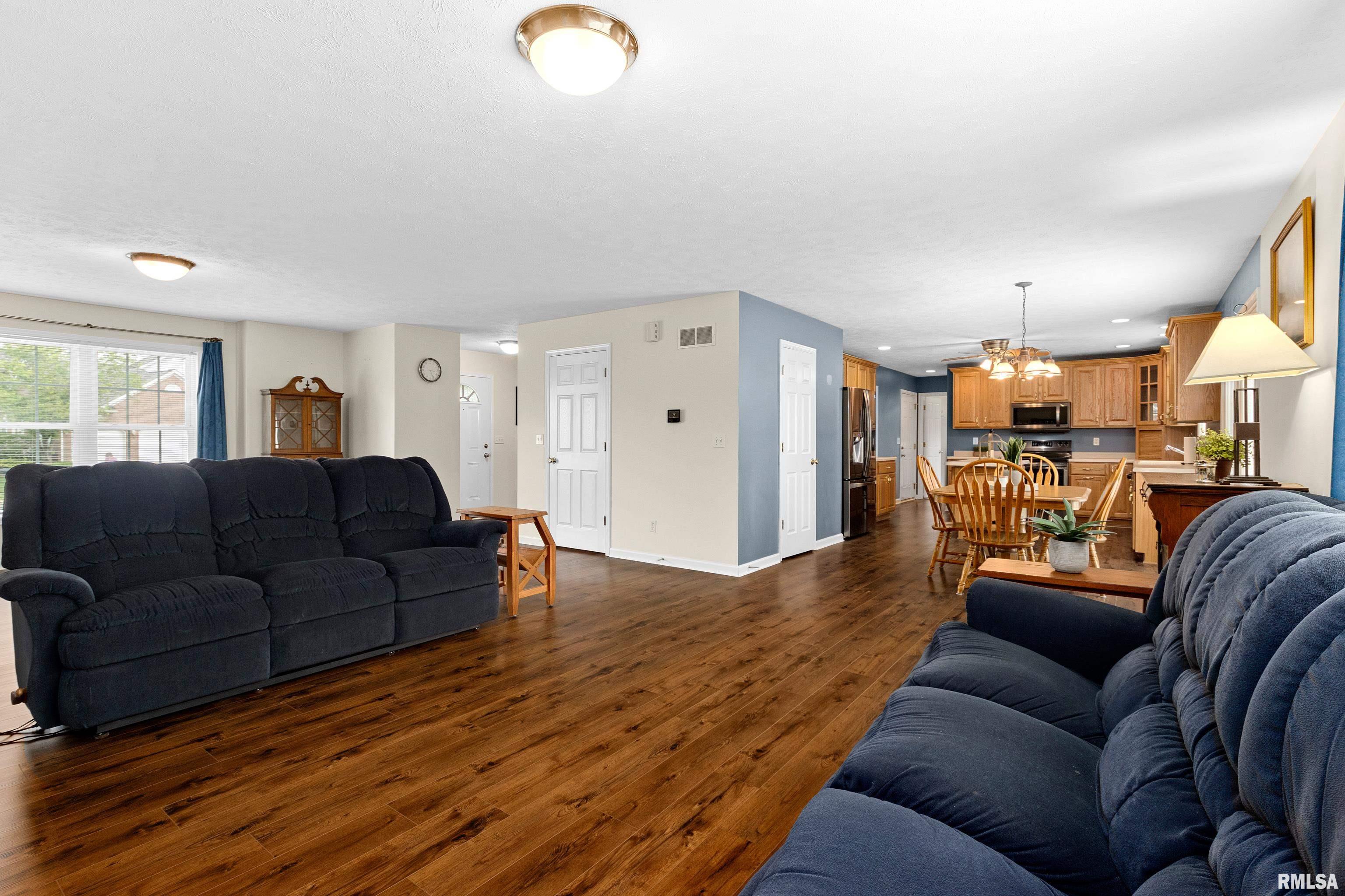 201 Stonecrop Road, Morton, Illinois image 13