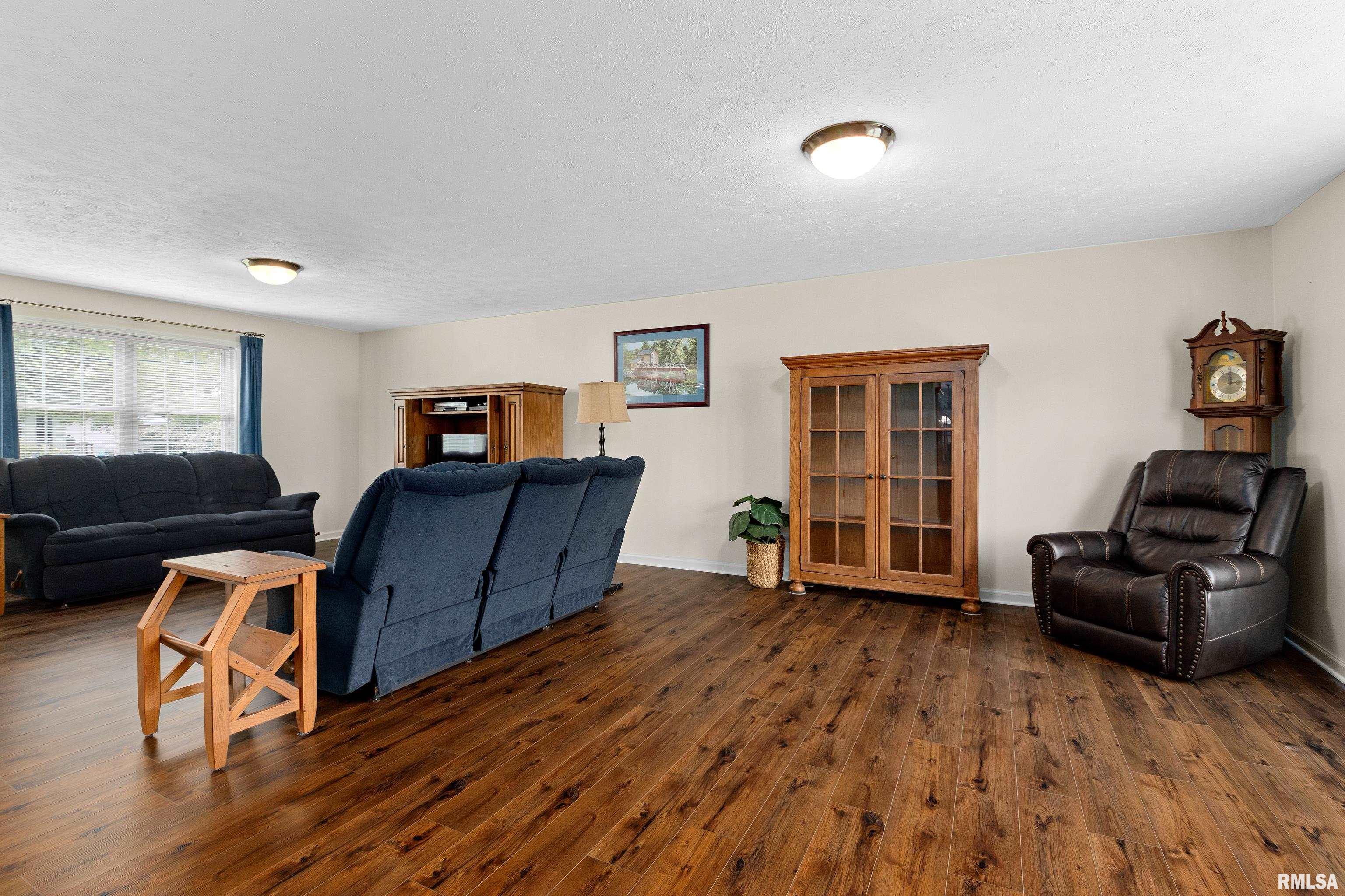 201 Stonecrop Road, Morton, Illinois image 14