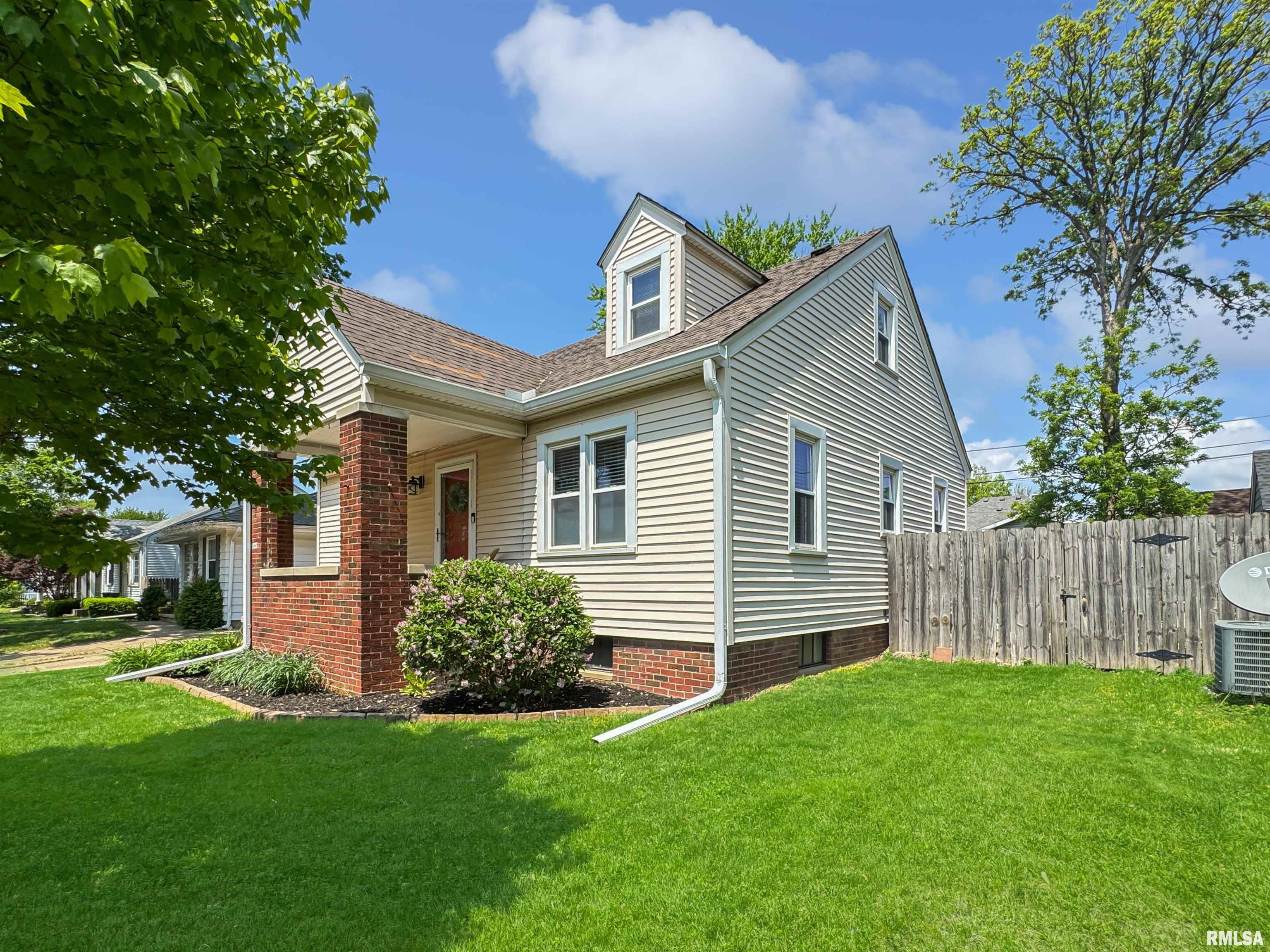 1107 E Elmhurst Avenue, Peoria, Illinois image 3
