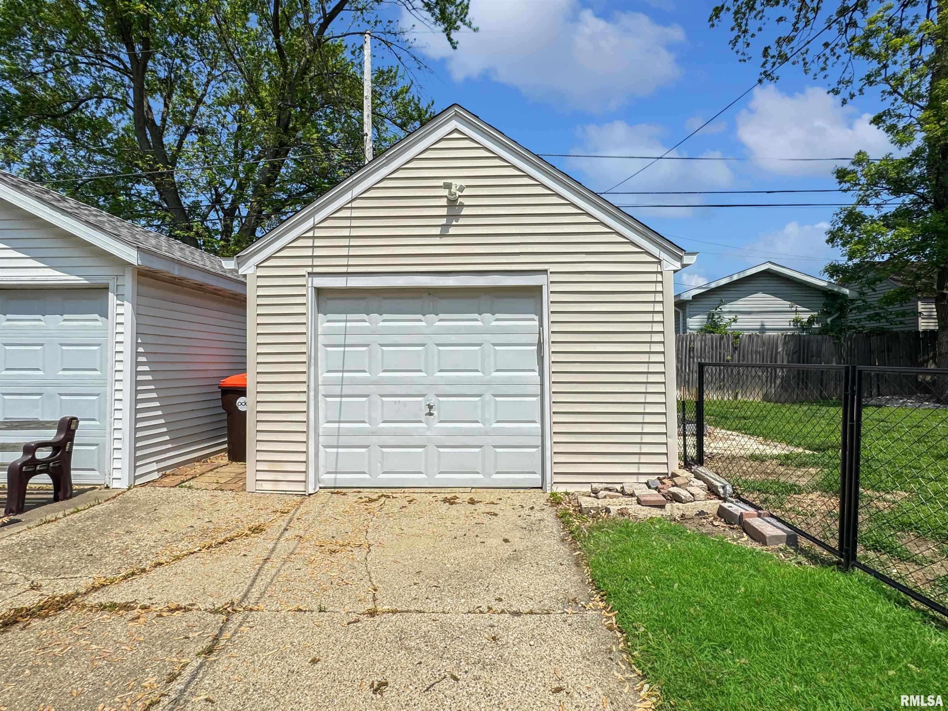 1107 E Elmhurst Avenue, Peoria, Illinois image 29