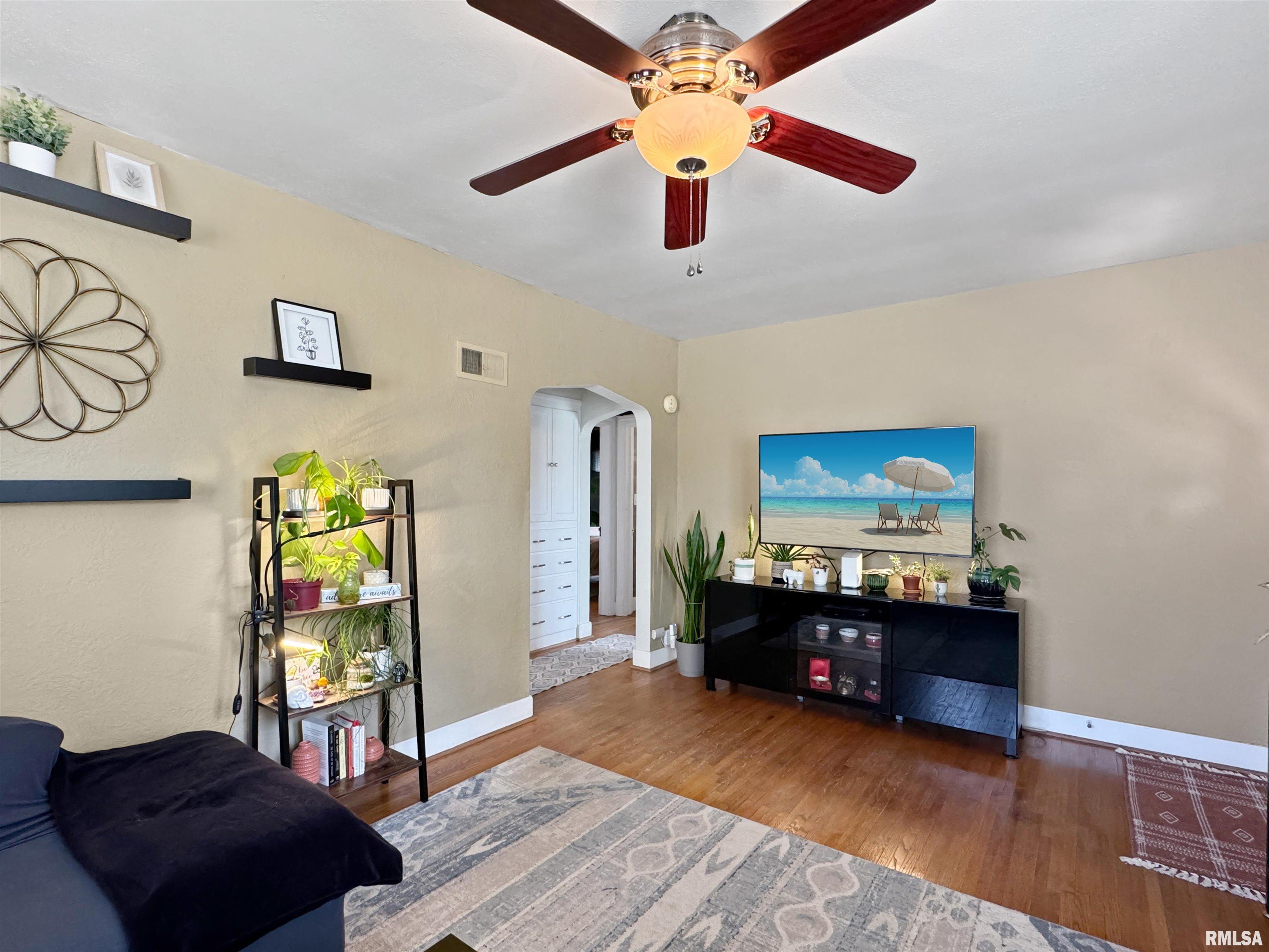 1107 E Elmhurst Avenue, Peoria, Illinois image 6