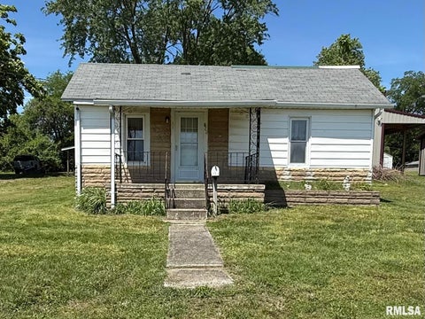 Homes For Sale - 620 Largent Street<br/> Saline County, Harrisburg, IL 62946