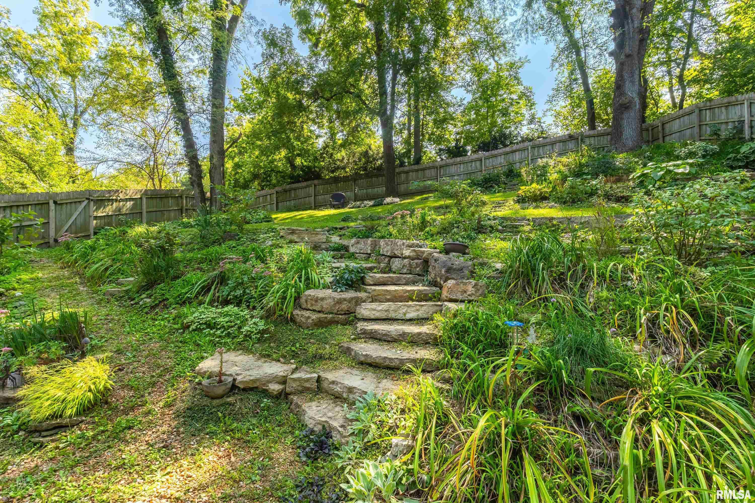 47 W Timberline Drive, Blue Grass, Iowa image 34