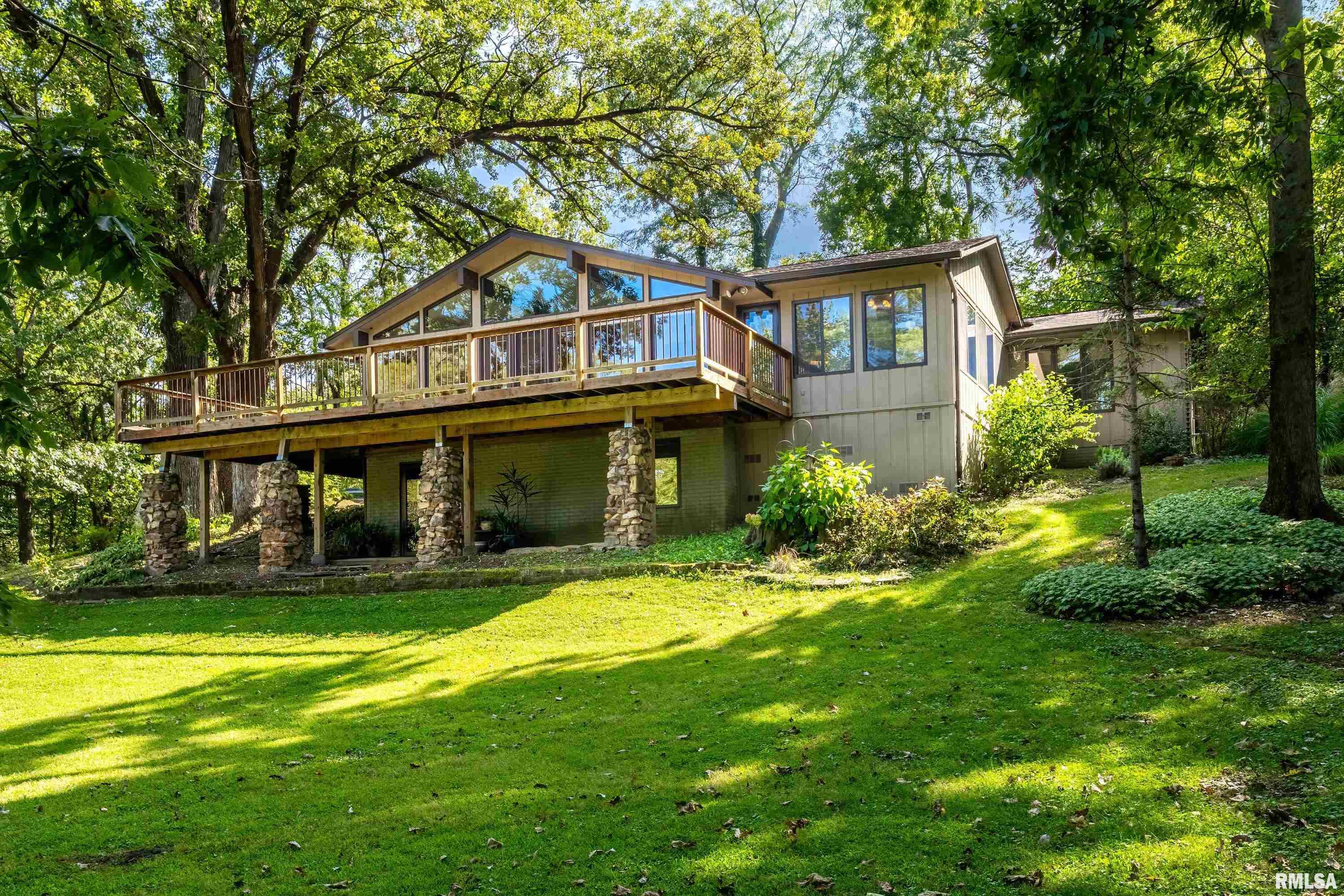 47 W Timberline Drive, Blue Grass, Iowa image 5