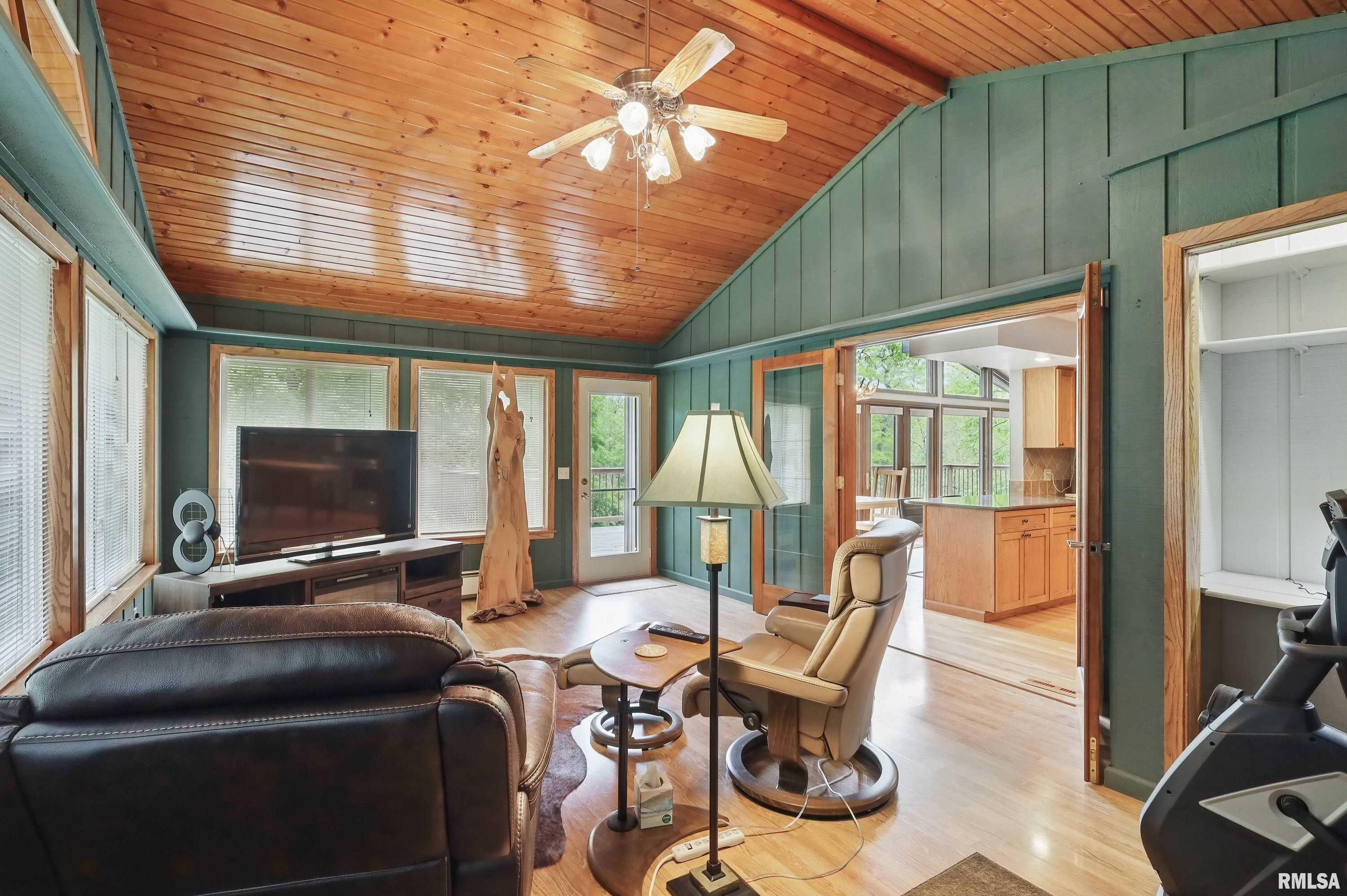 47 W Timberline Drive, Blue Grass, Iowa image 23