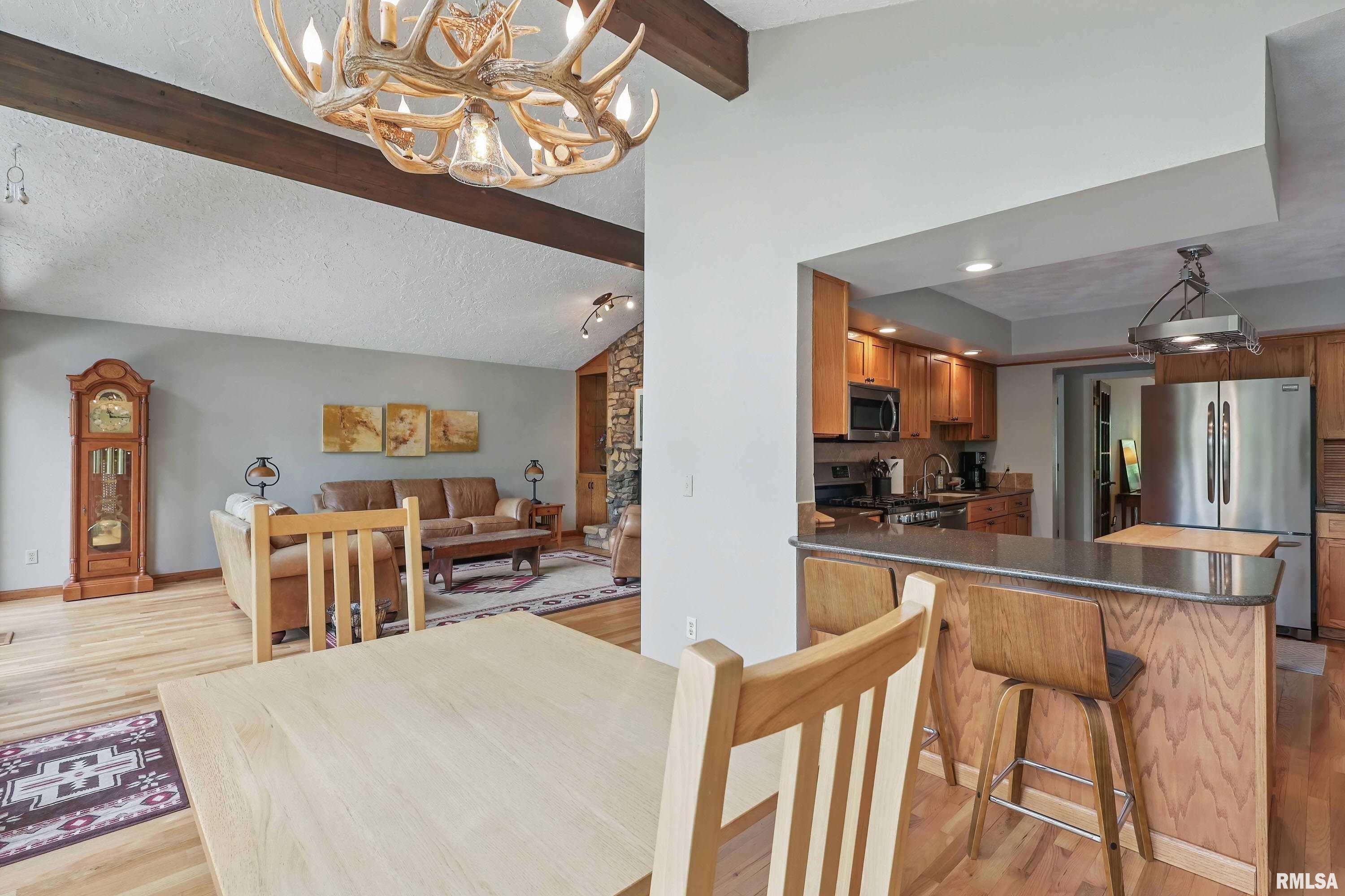47 W Timberline Drive, Blue Grass, Iowa image 15