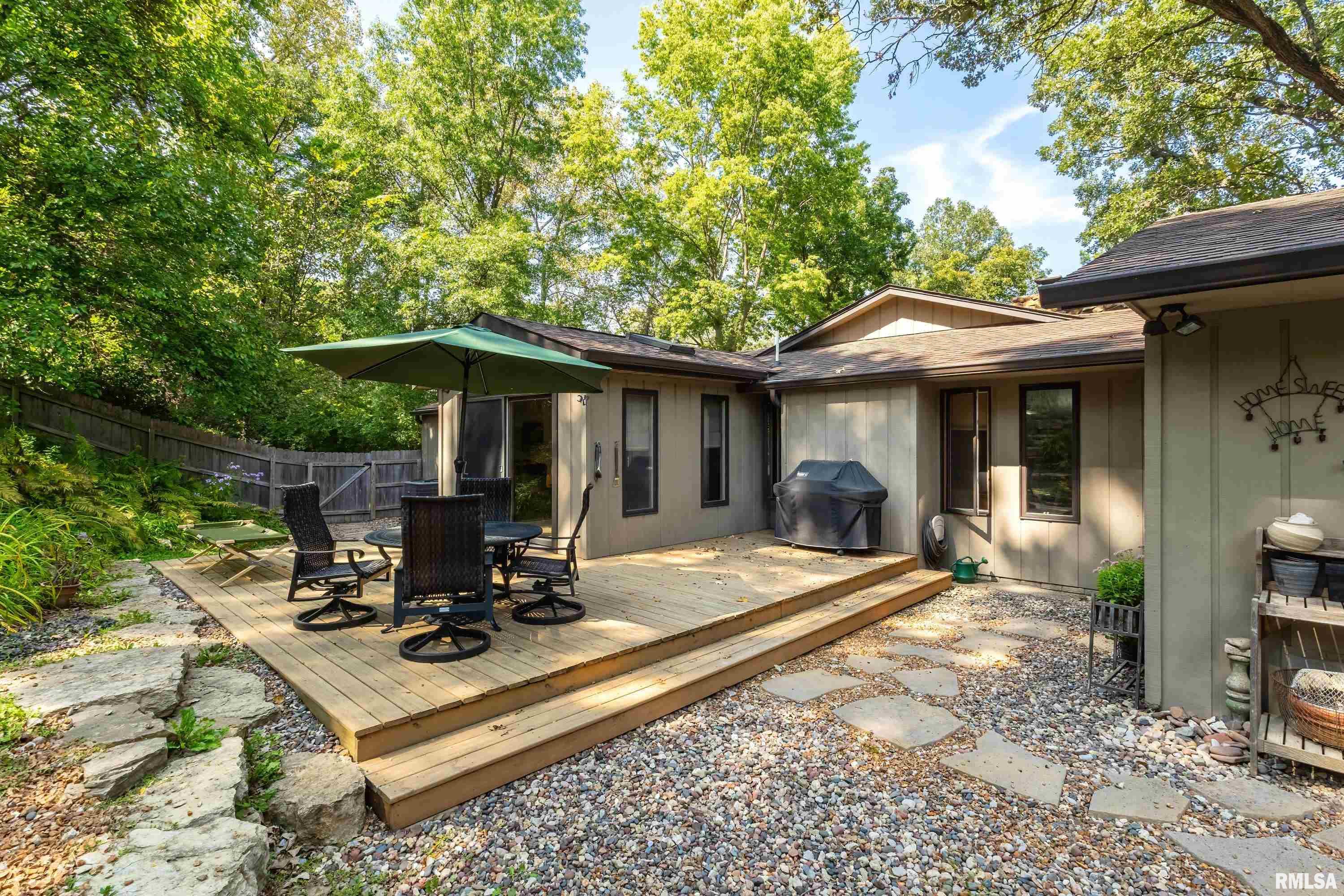 47 W Timberline Drive, Blue Grass, Iowa image 33