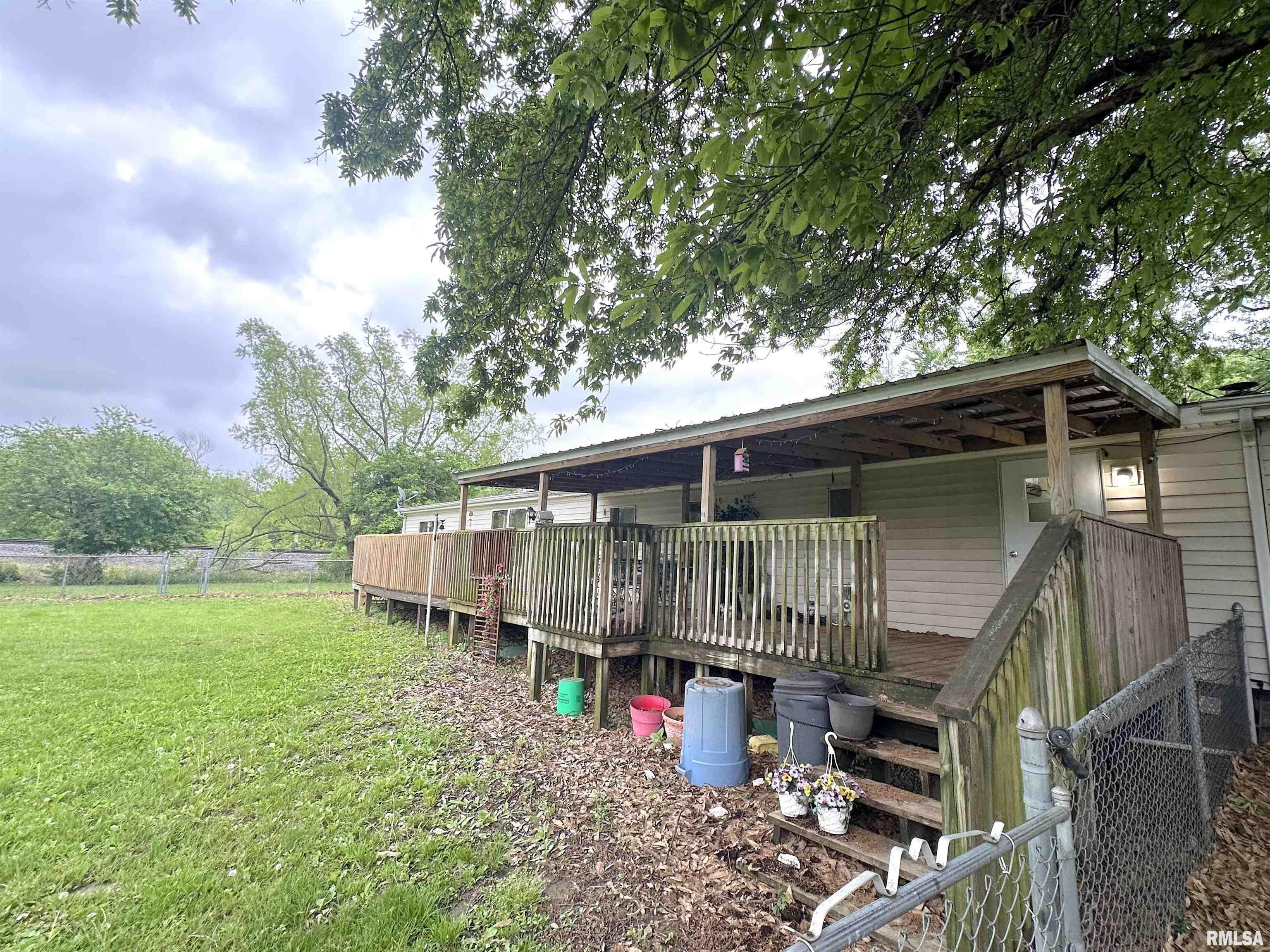 208 E Yung Street, Sesser, Illinois image 15