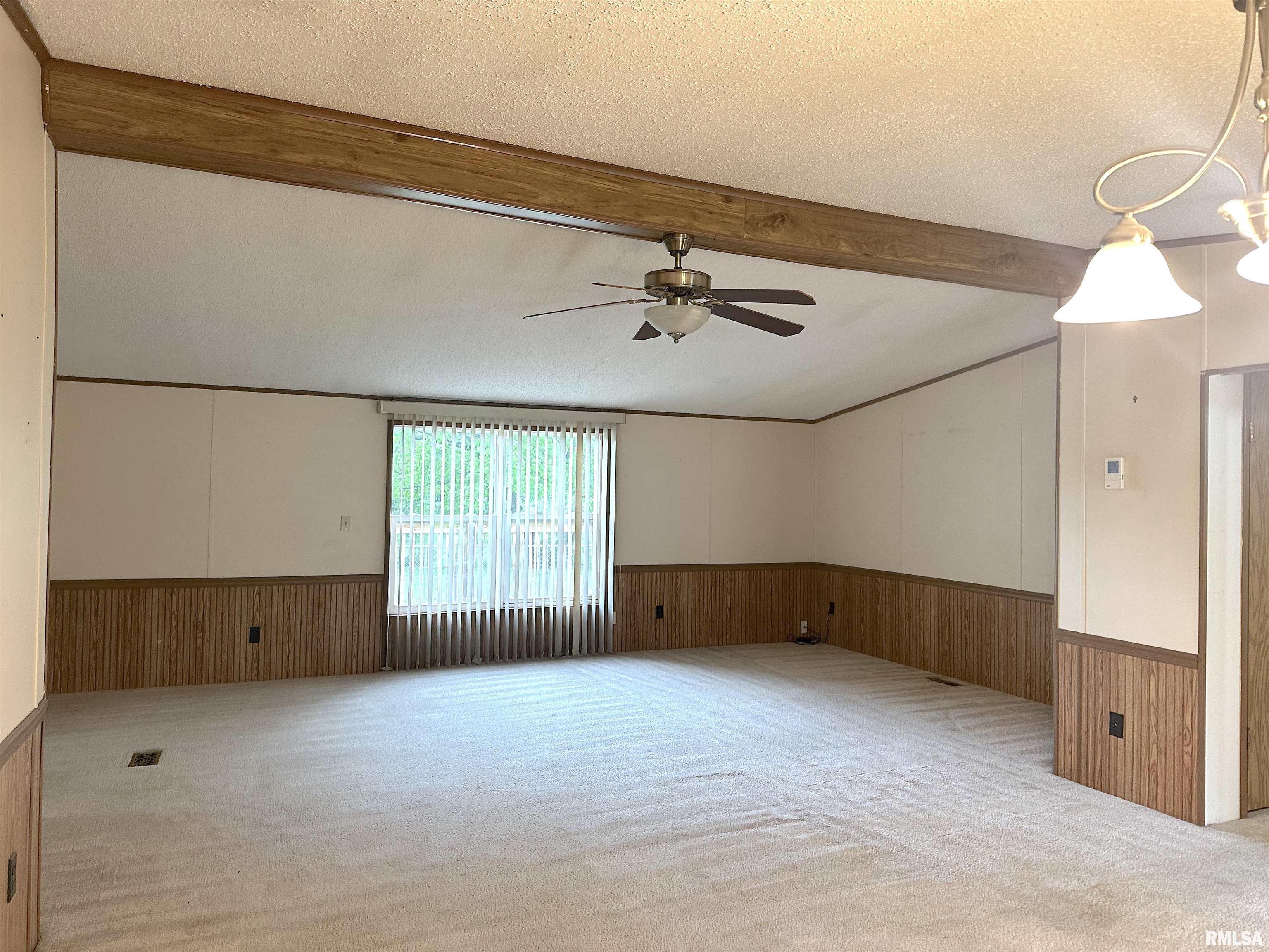 208 E Yung Street, Sesser, Illinois image 3