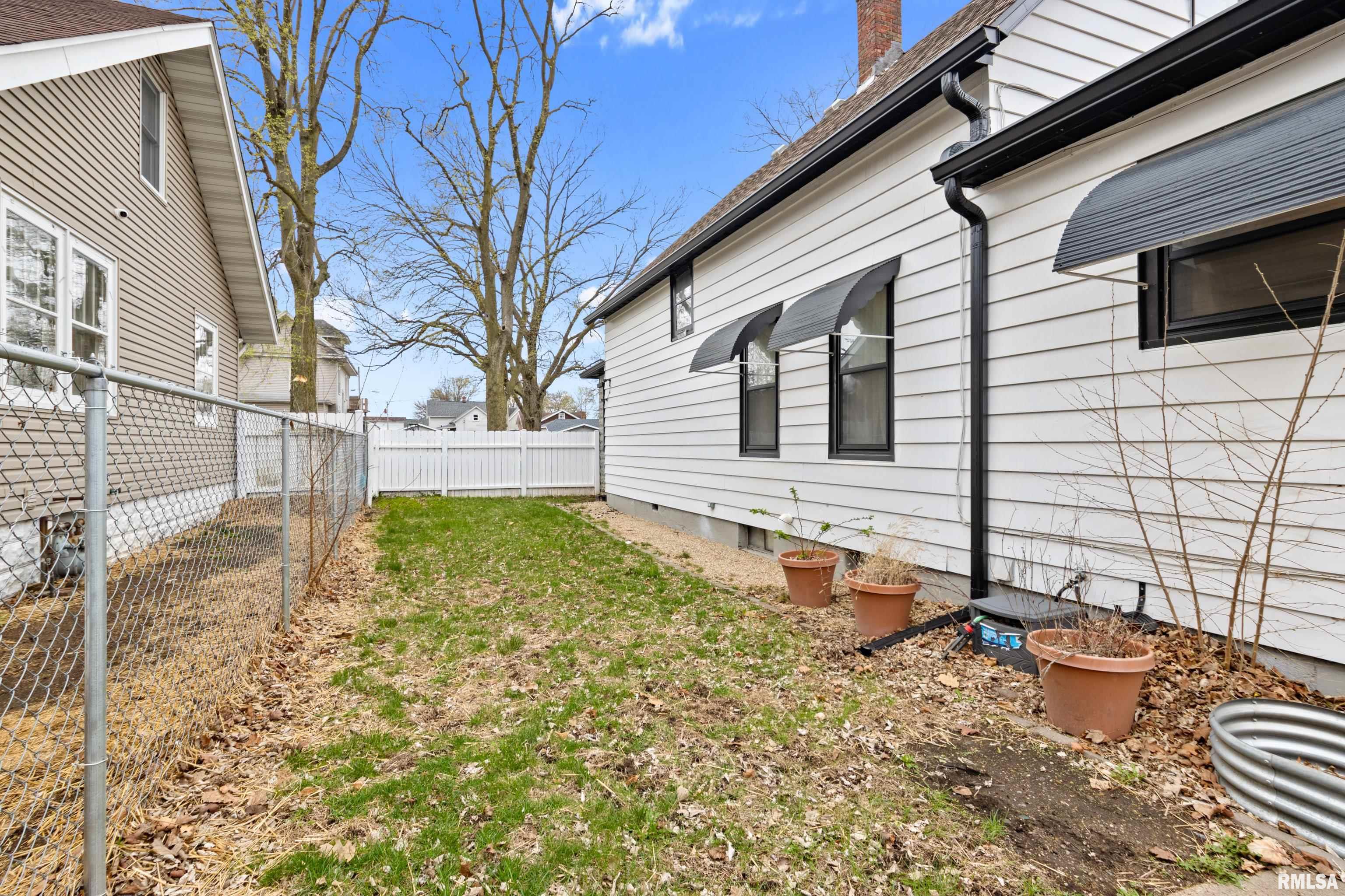 421 State Street, Pekin, Illinois image 31