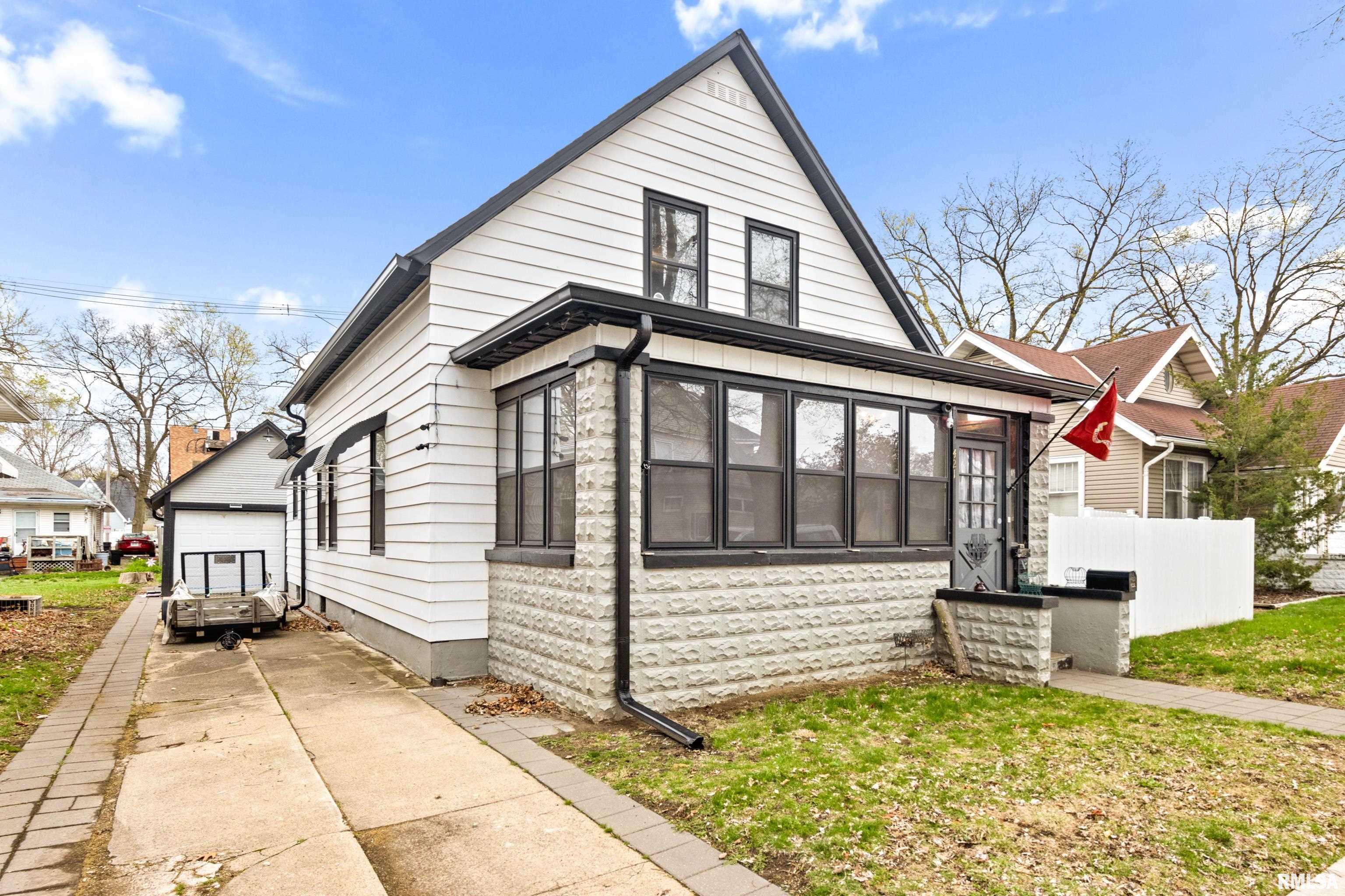 421 State Street, Pekin, Illinois image 1