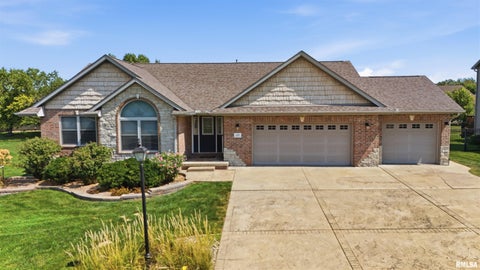 Homes For Sale - 103 Miromar Lane<br/> Washington, IL 61571