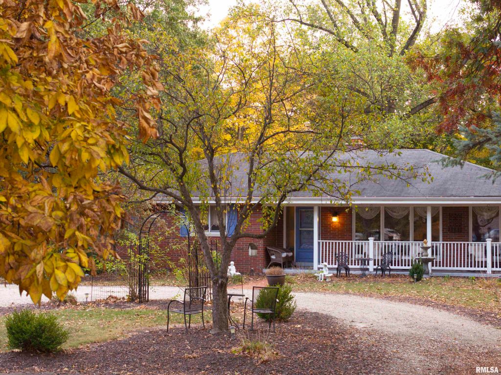 Photo of 1320 W CEDAR HILLS Drive, Dunlap, IL 61525 (MLS # PA1261970)