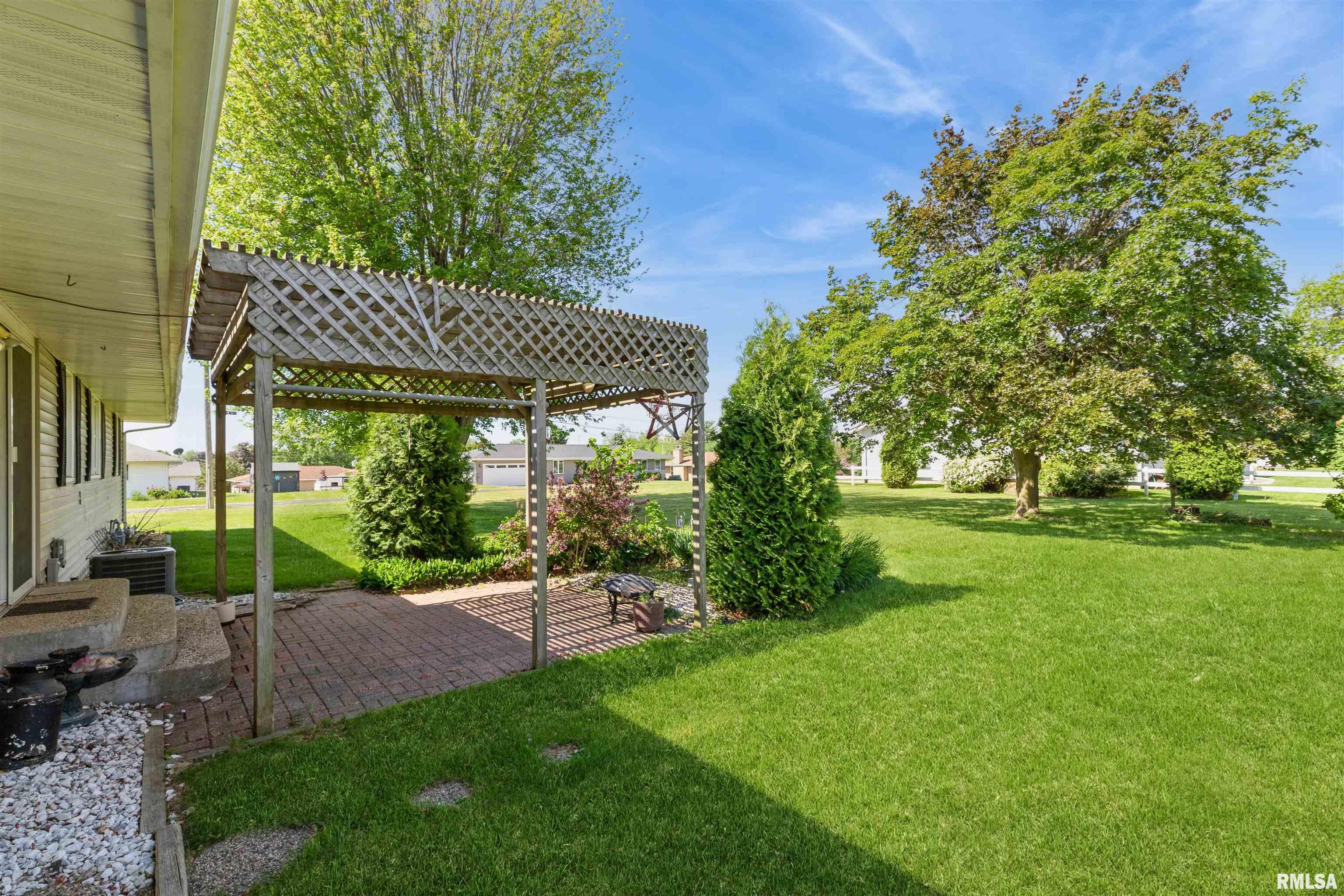 118 10th Street, Fulton, Illinois image 3
