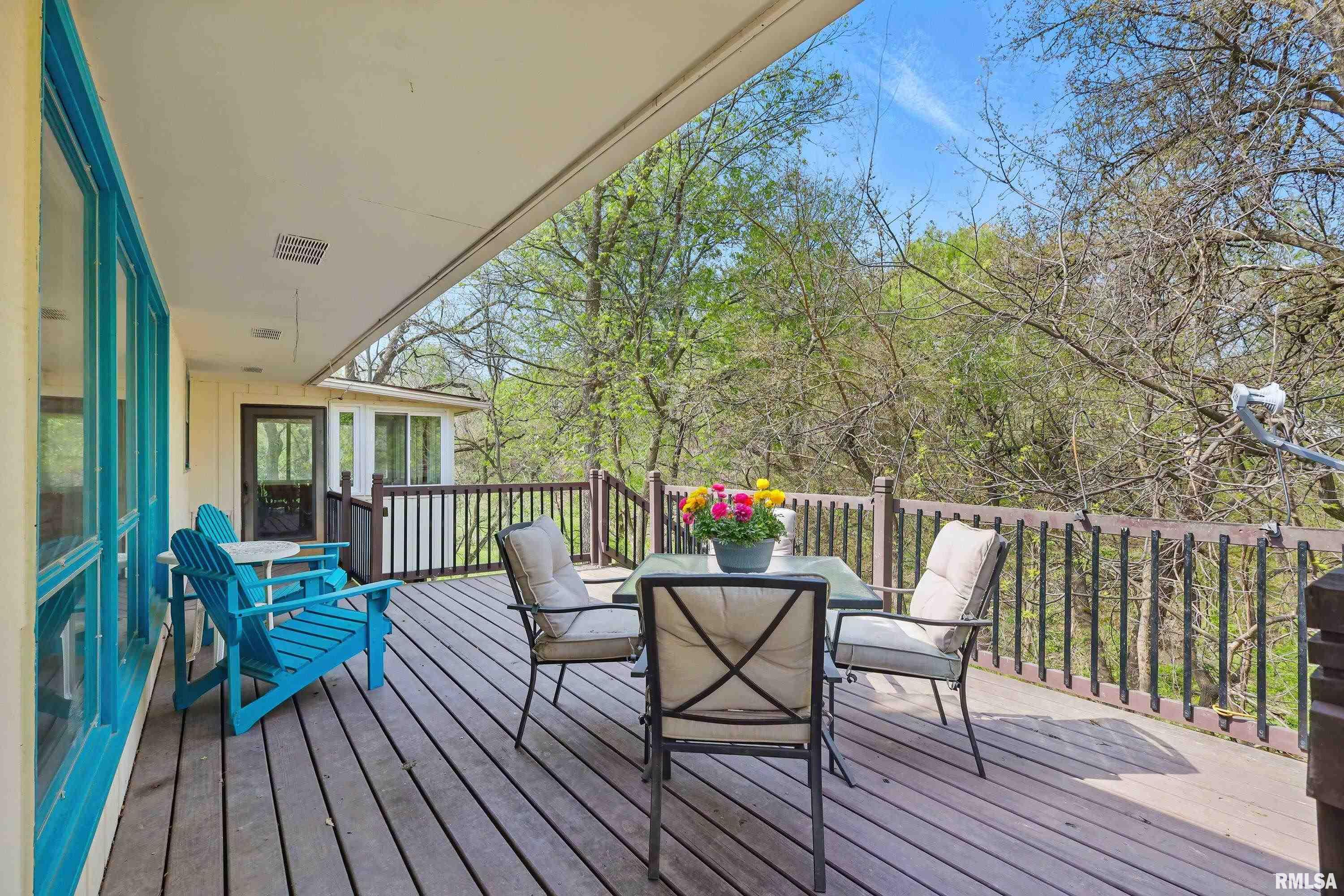 802 8th Avenue, Silvis, Illinois image 2