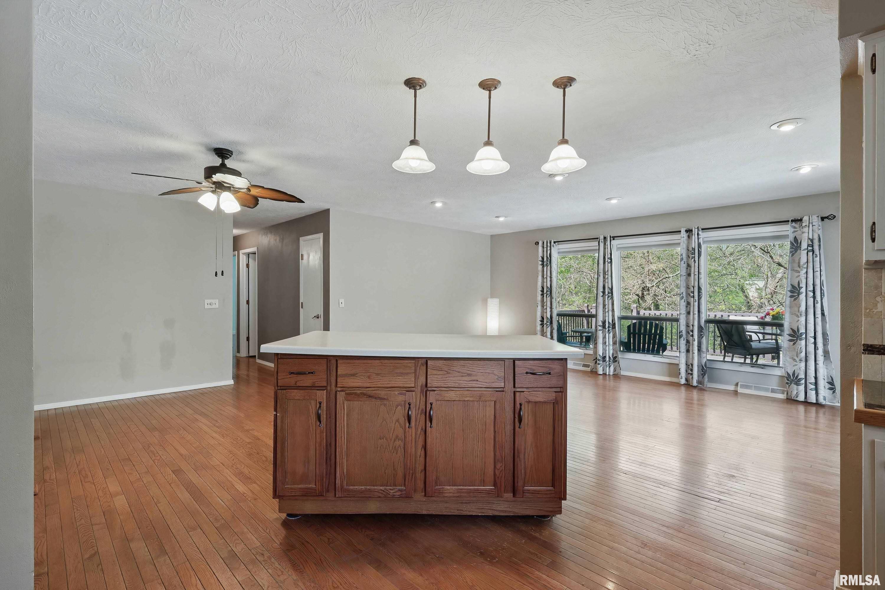 802 8th Avenue, Silvis, Illinois image 11