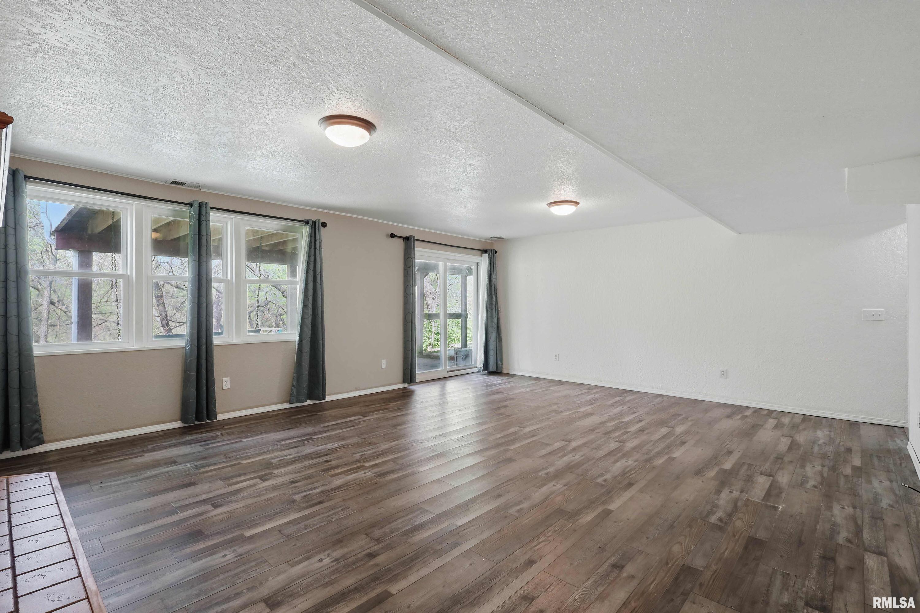 802 8th Avenue, Silvis, Illinois image 23