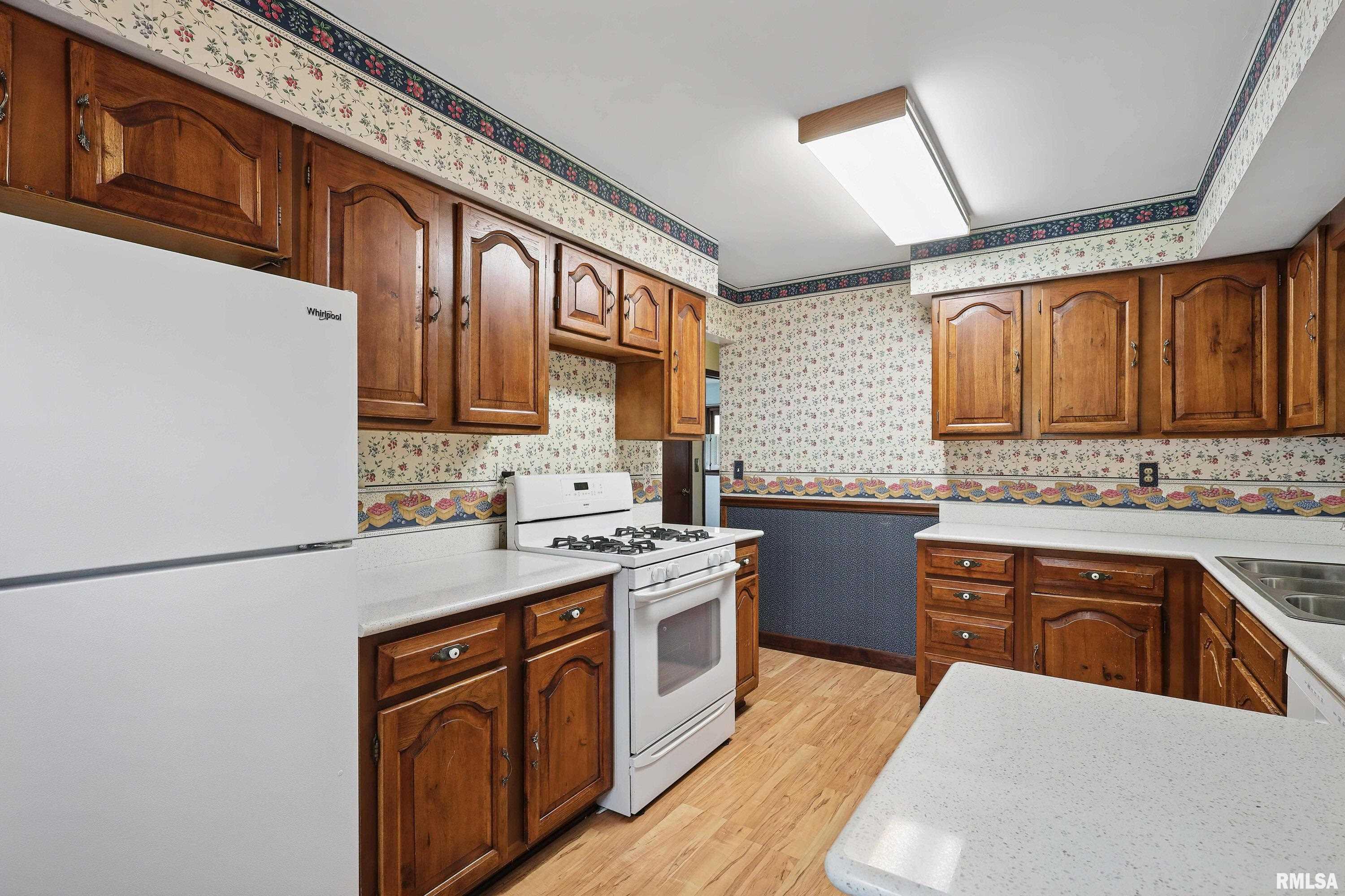 2963 9th Street, Moline, Illinois image 5