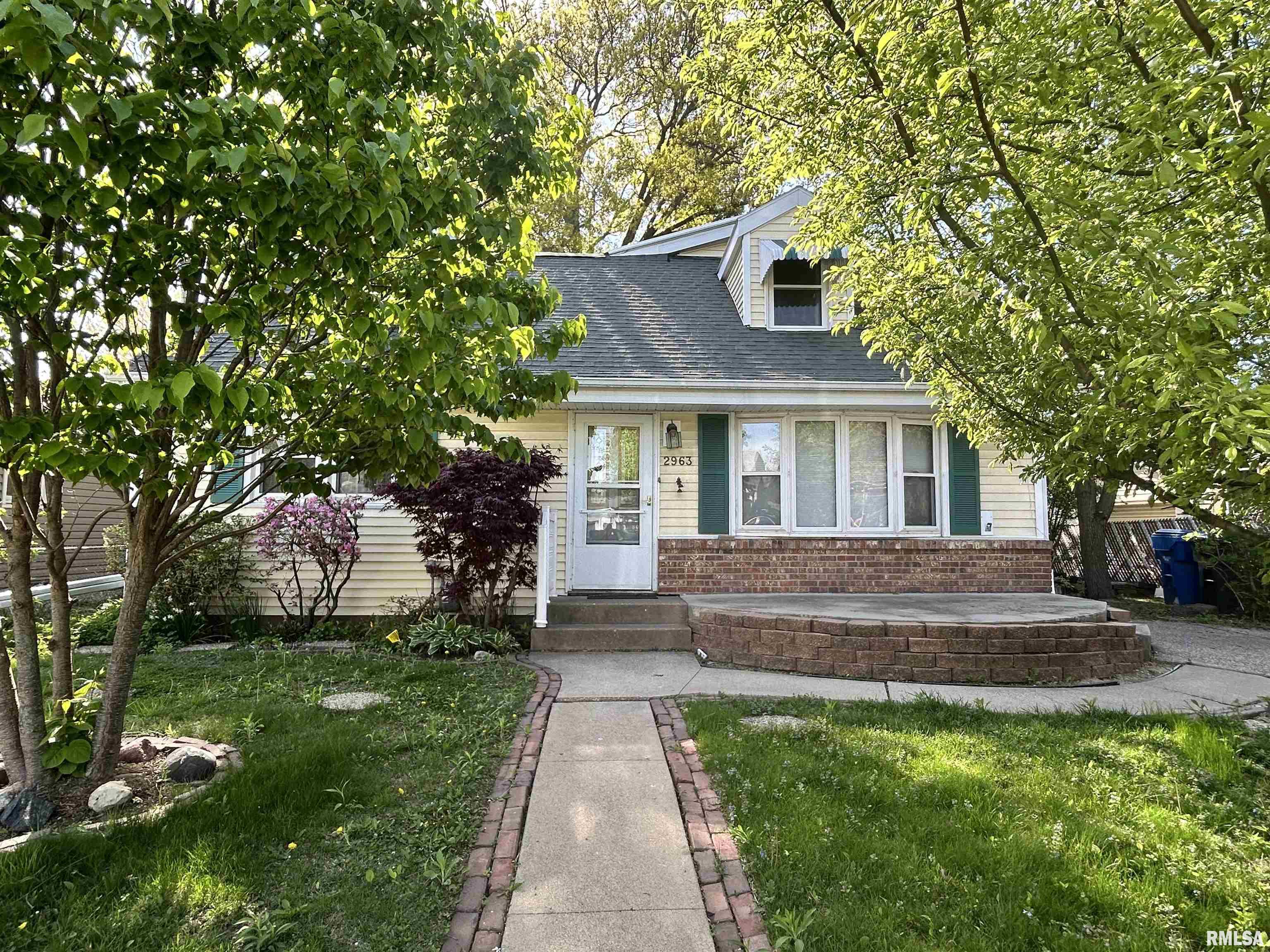 2963 9th Street, Moline, Illinois image 1