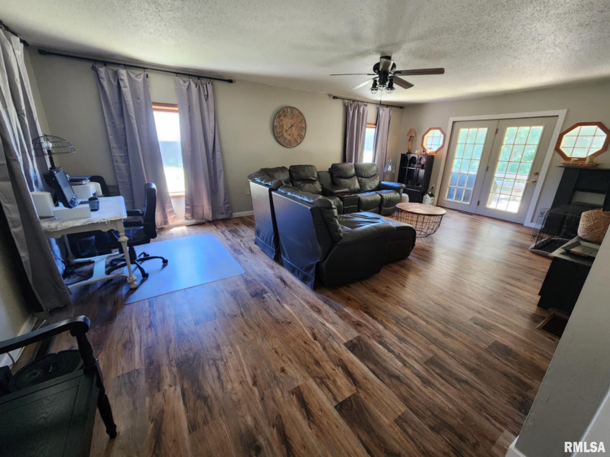 718 N Madison Street, Macomb, Illinois image 13