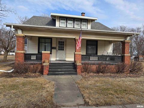 Homes For Sale - 605 E Chestnut Street<br/> Fulton County, Canton, IL 61520
