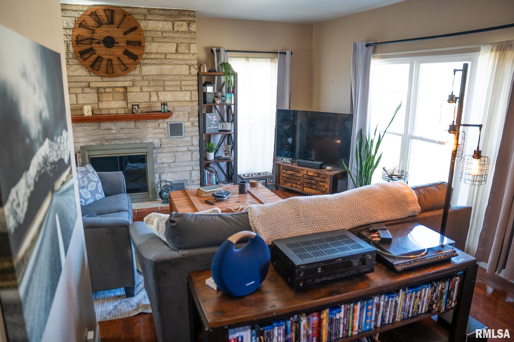 2114 W Westbrook Drive, Peoria, Illinois image 11