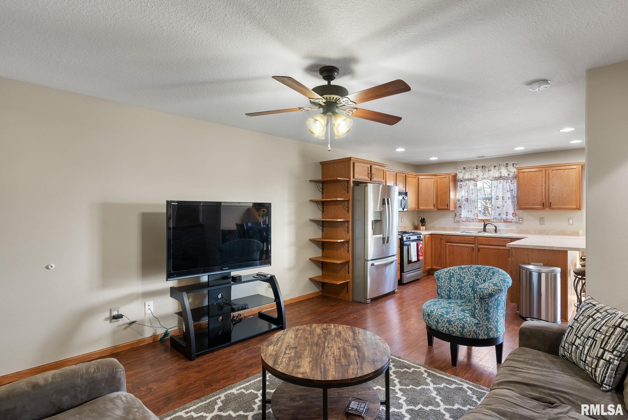 1570 Savannah Circle #D3, Davenport, Iowa image 3