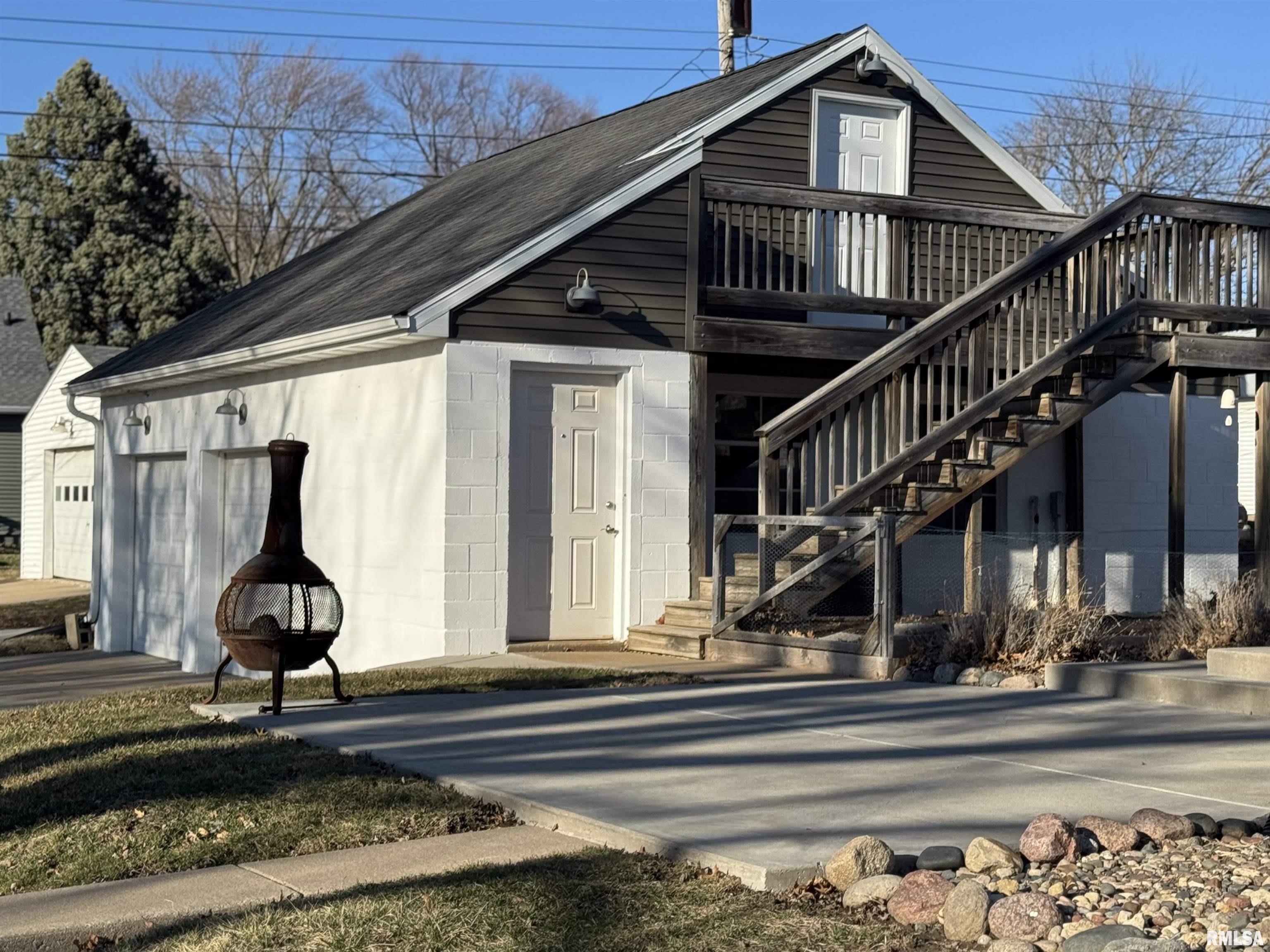 2504 Bellevue Avenue, Bettendorf, Iowa image 4