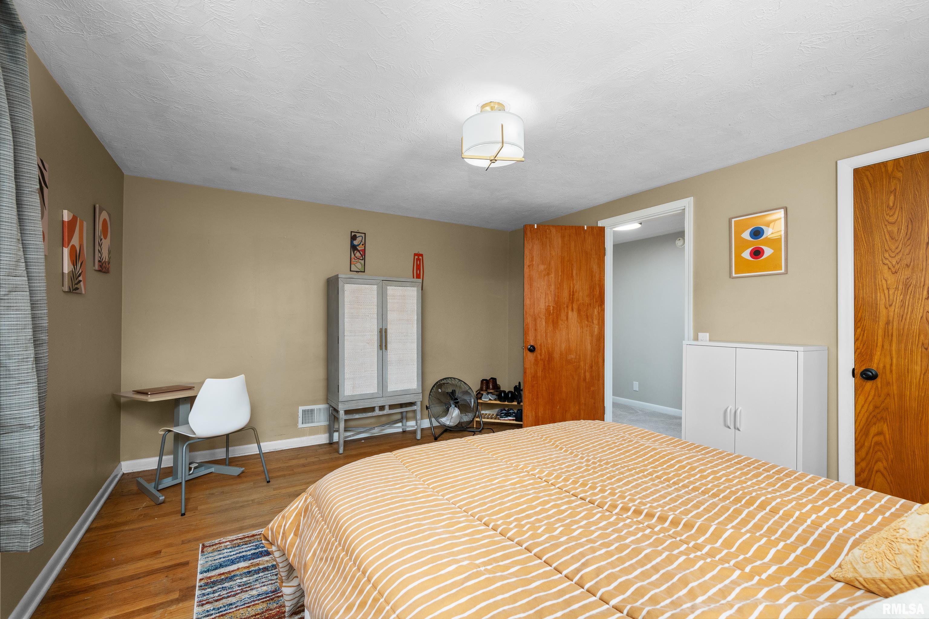 2107 3rd Street B, East Moline, Illinois image 20