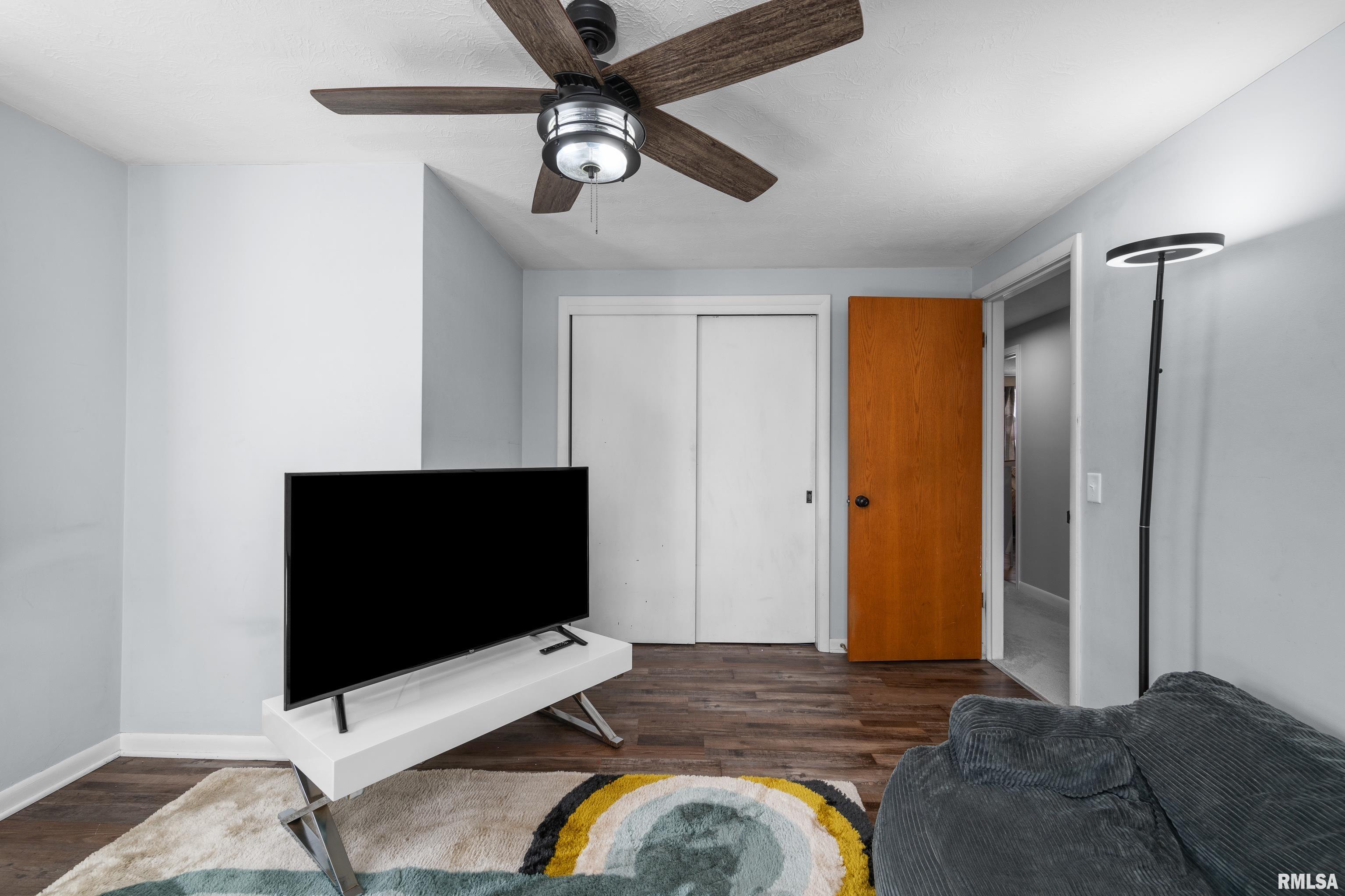 2107 3rd Street B, East Moline, Illinois image 24