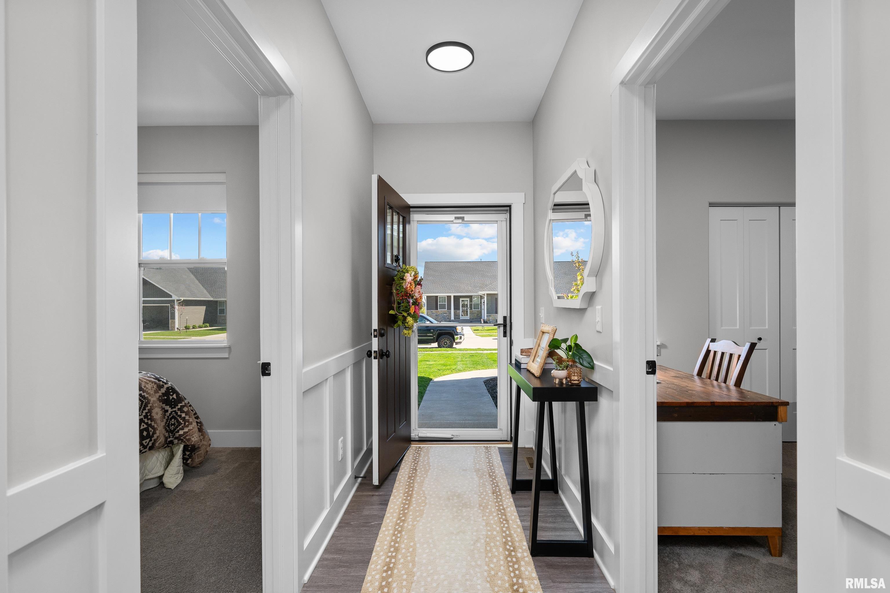 3098 Mary Leigh Drive, Bettendorf, Iowa image 5