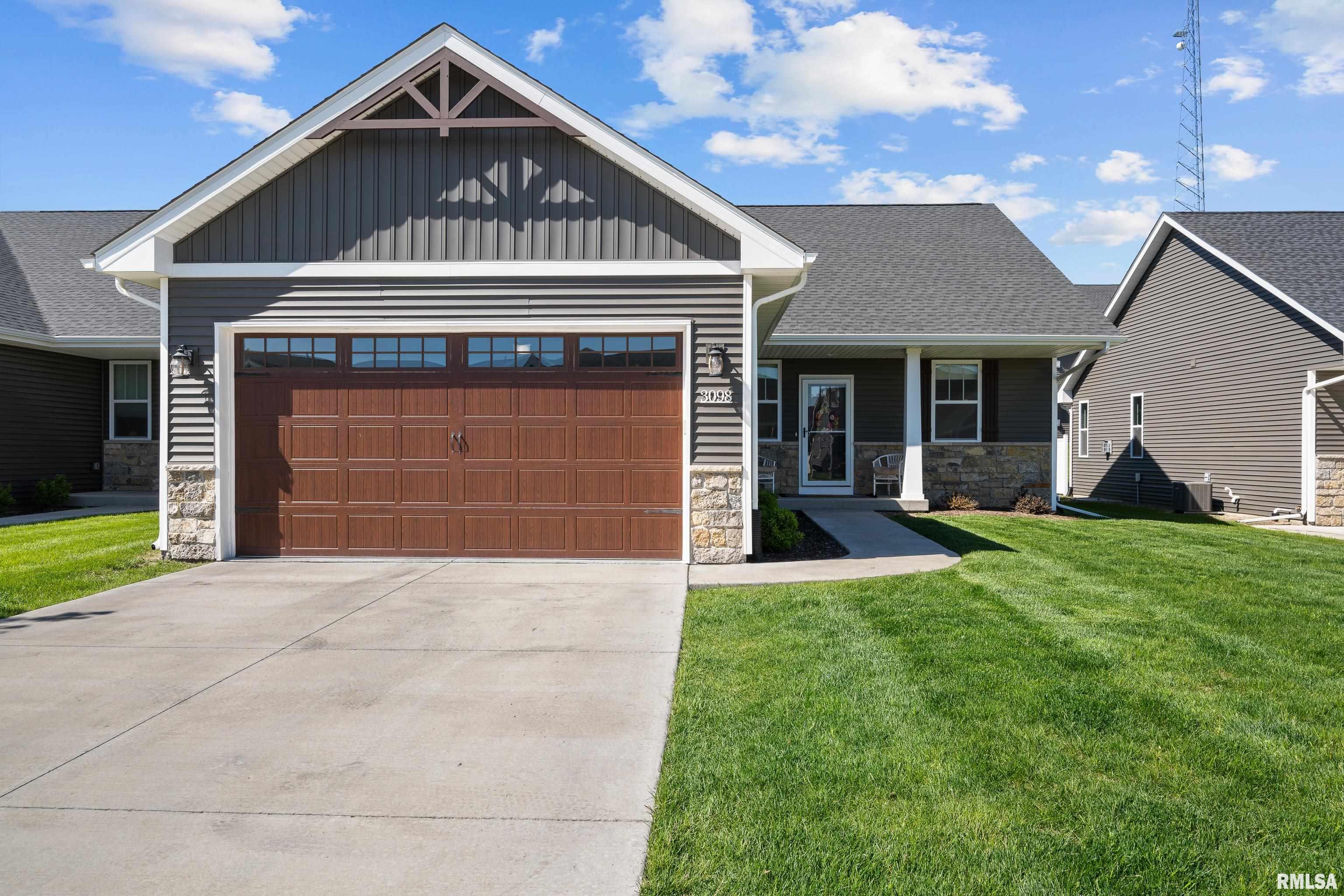 3098 Mary Leigh Drive, Bettendorf, Iowa image 1