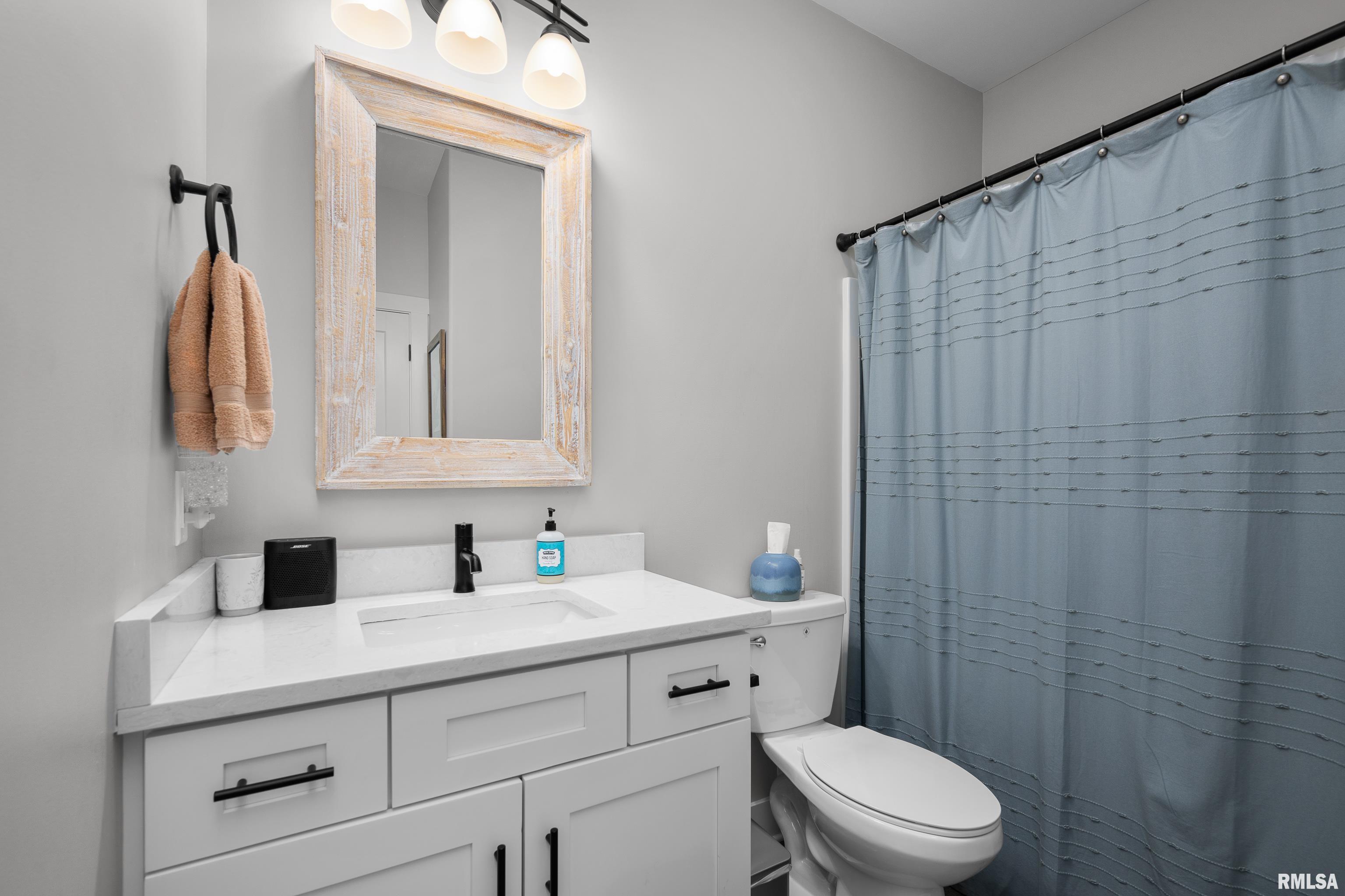 3098 Mary Leigh Drive, Bettendorf, Iowa image 10