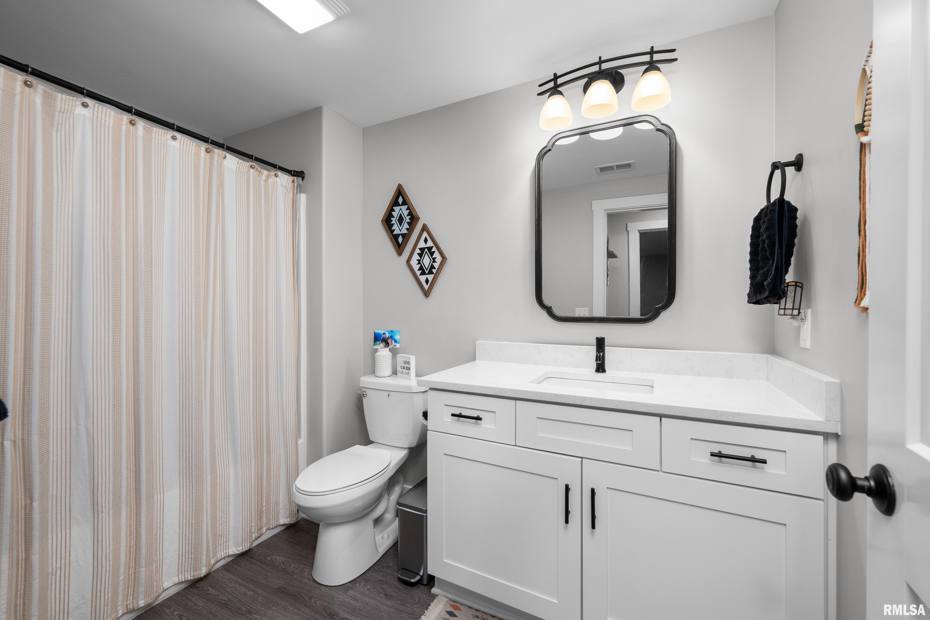 3098 Mary Leigh Drive, Bettendorf, Iowa image 35