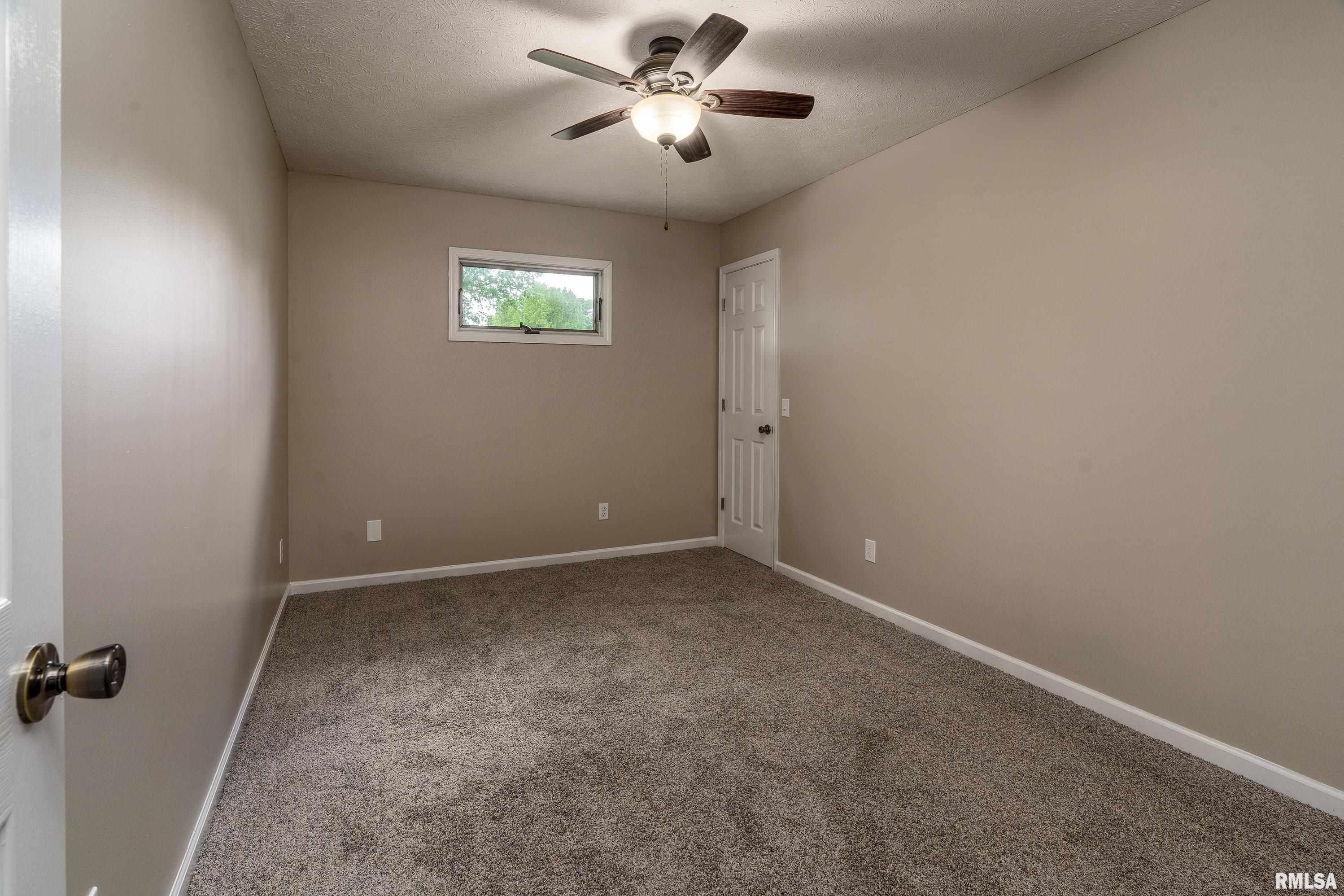 609 W Van Buren Street, Herrin, Illinois image 21