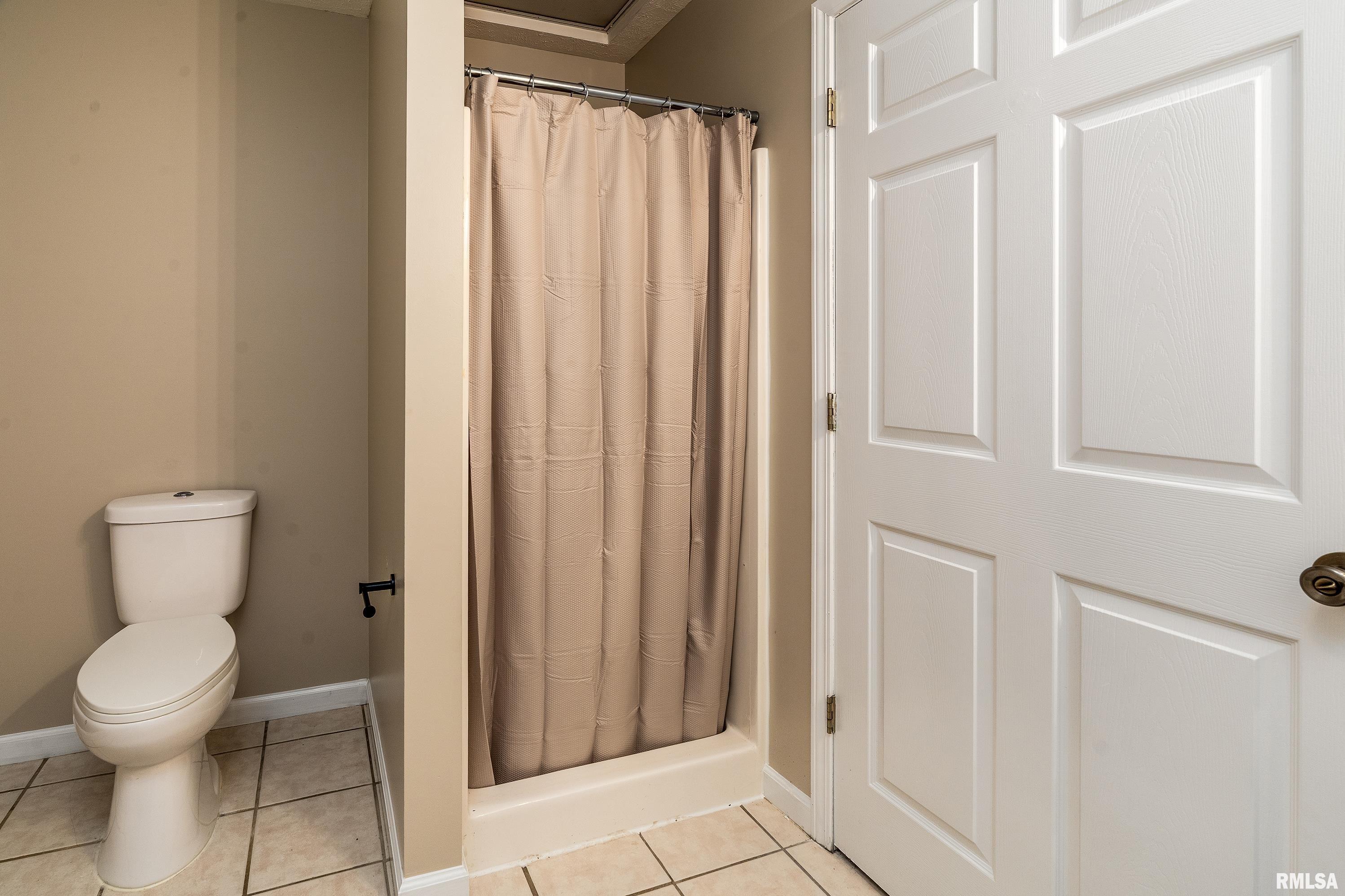 609 W Van Buren Street, Herrin, Illinois image 16